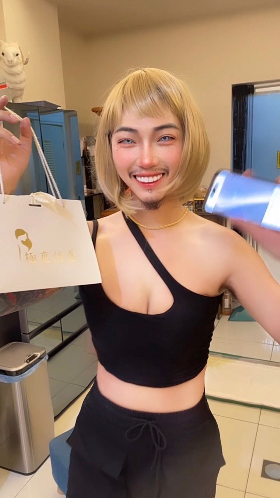 隱形內衣 極致誘惑