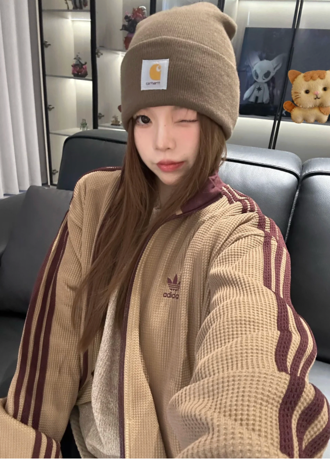 adidas 摩卡華夫格外套
