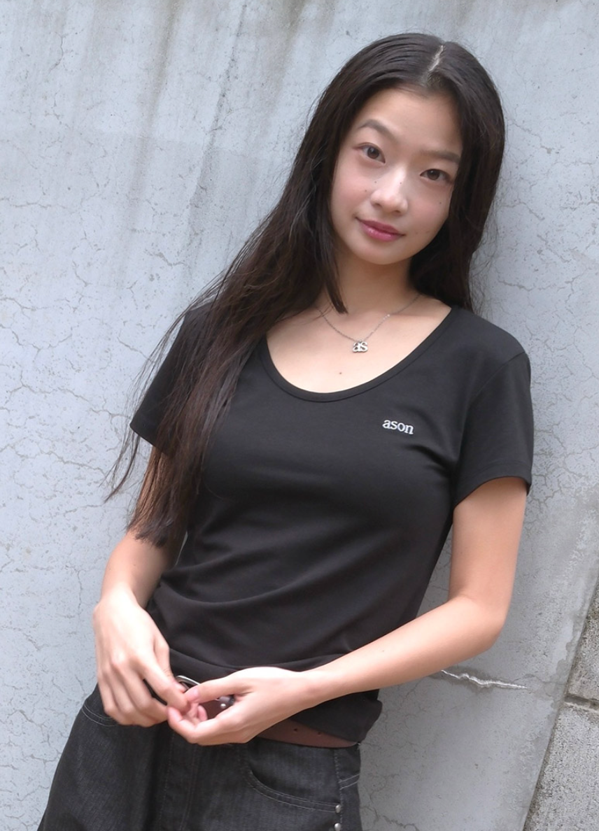 ason PLAIN SLIM TEE