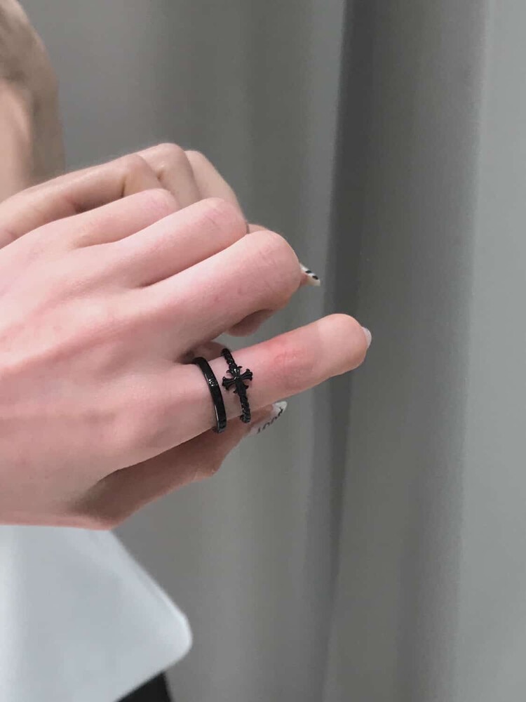 Ofuse line cross ring（black）