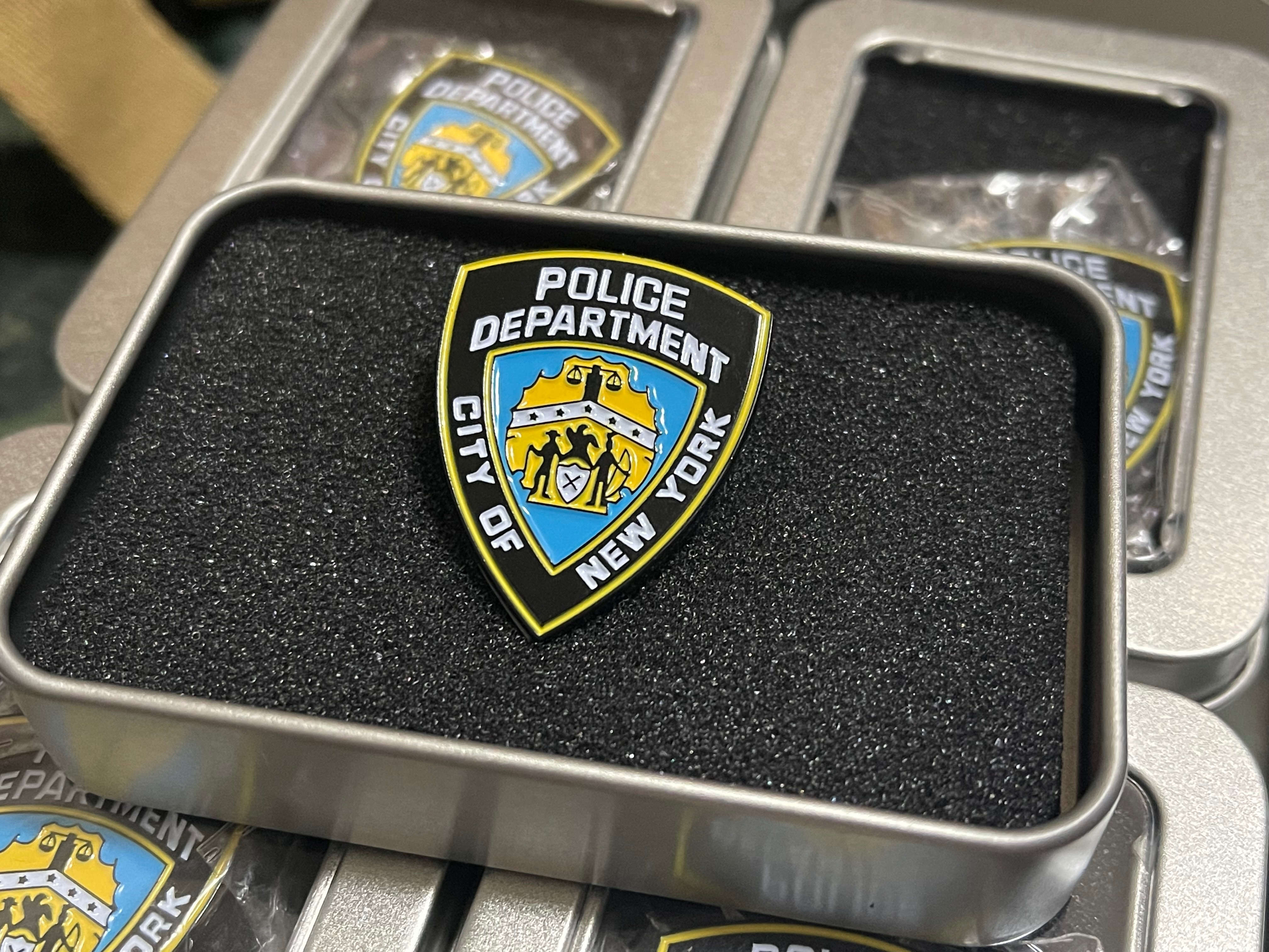 NYPD金屬徽章