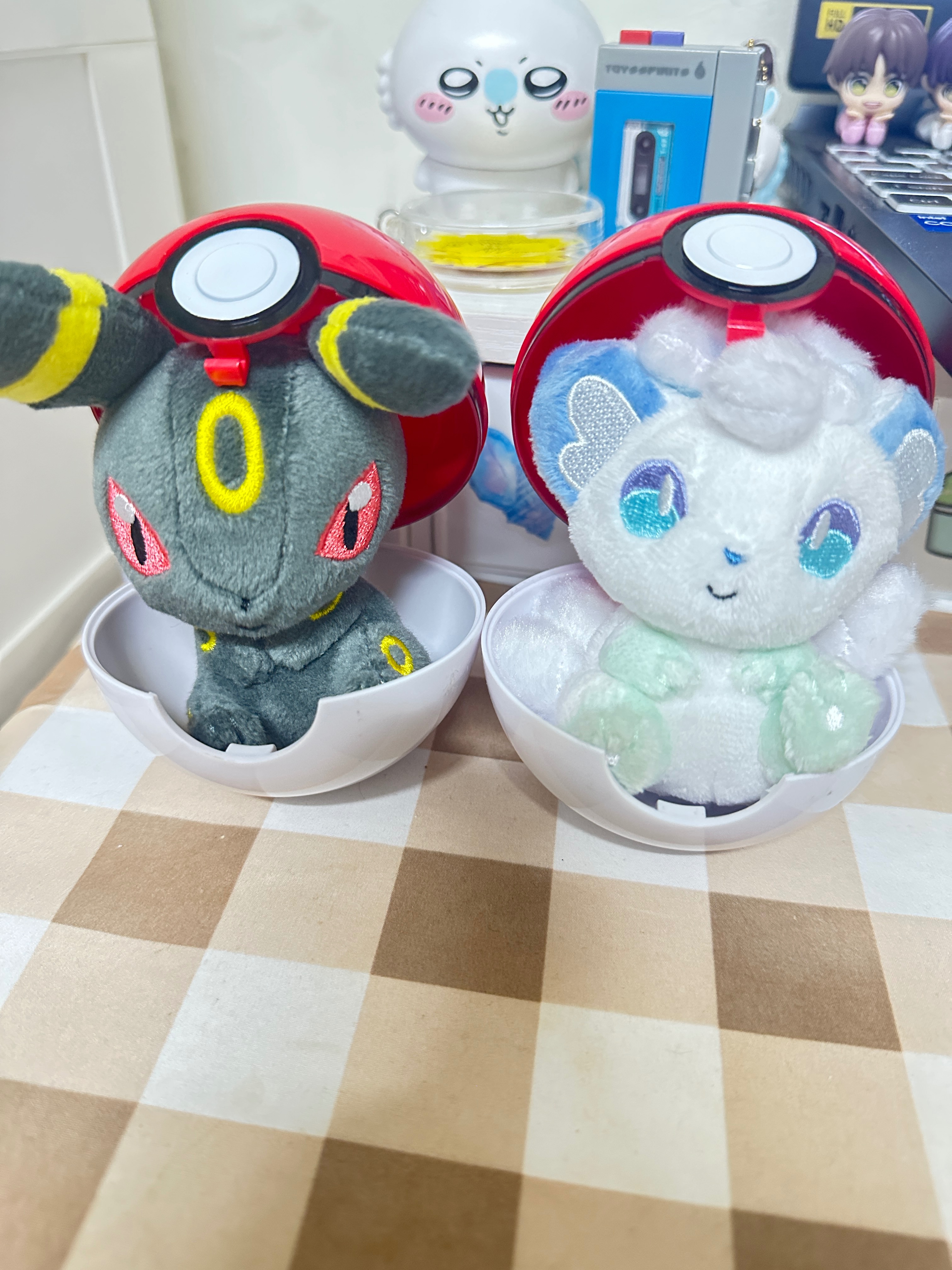 款式：月亮伊布 阿羅拉六尾