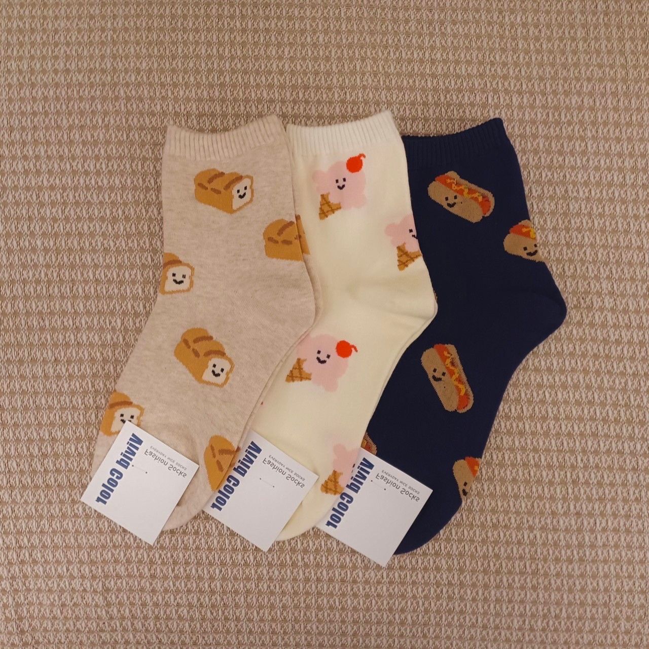 滿版食物中筒襪