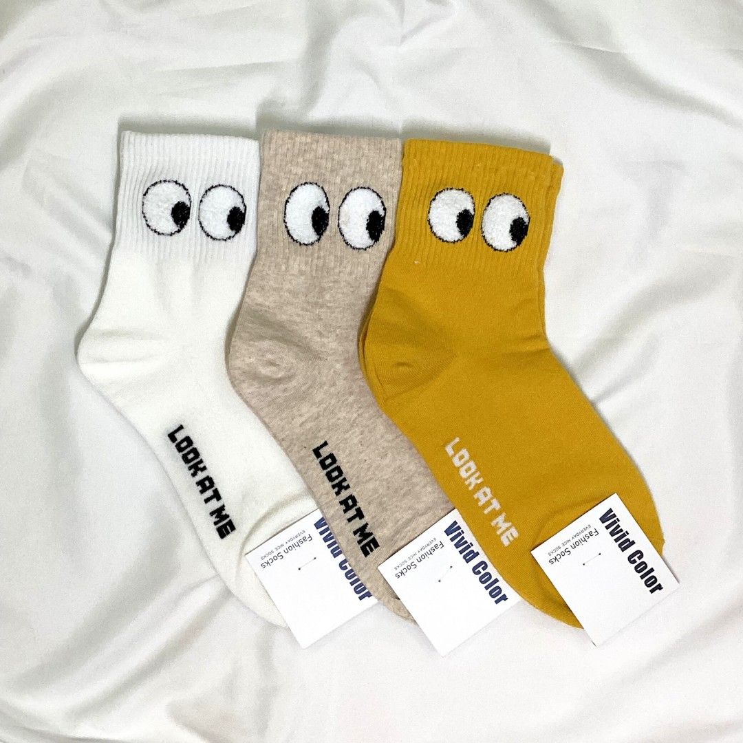 毛絨大眼中筒襪