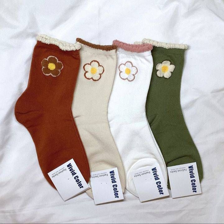 毛絨捲邊小花中筒襪