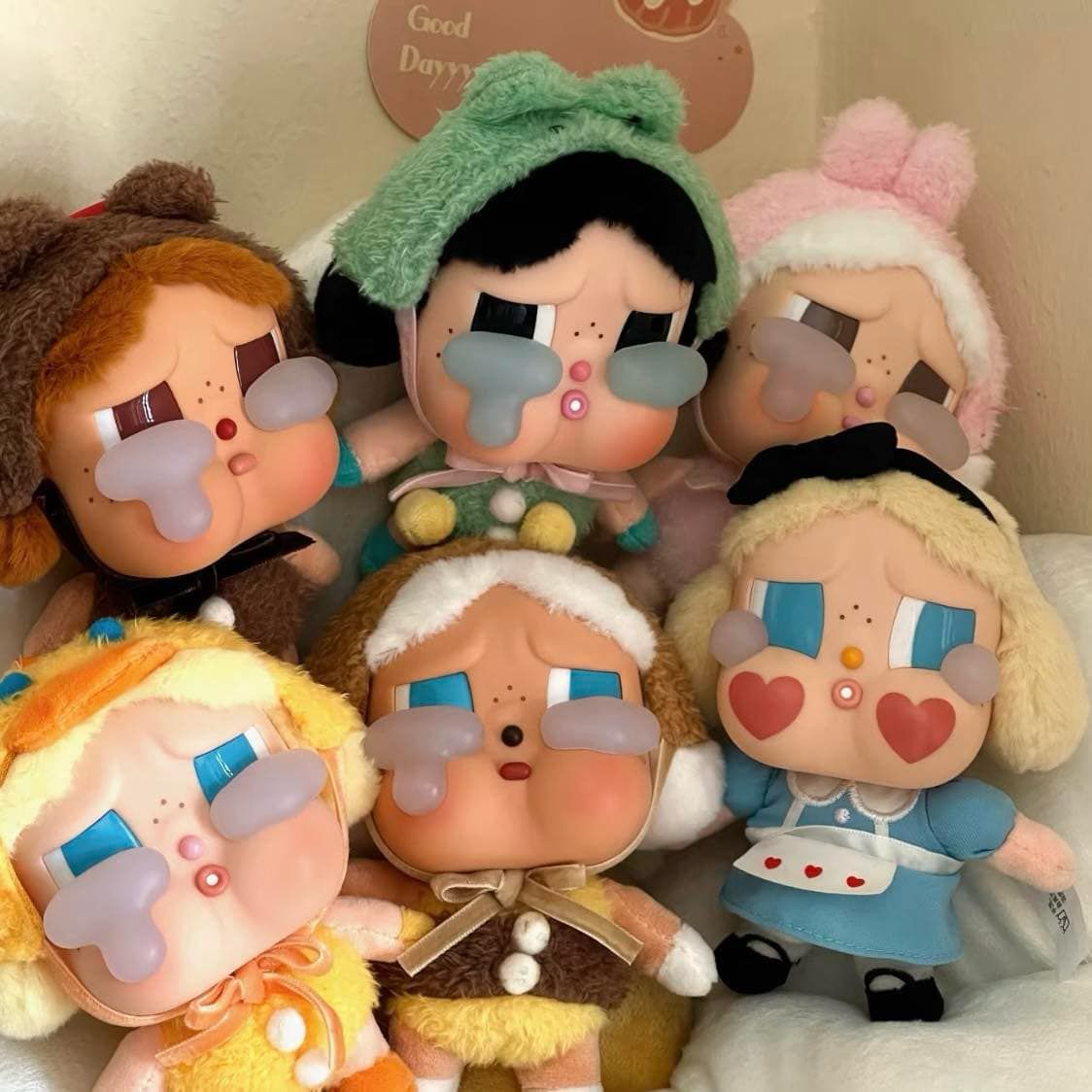 CRYBABY 眼淚工廠系列盲盒
