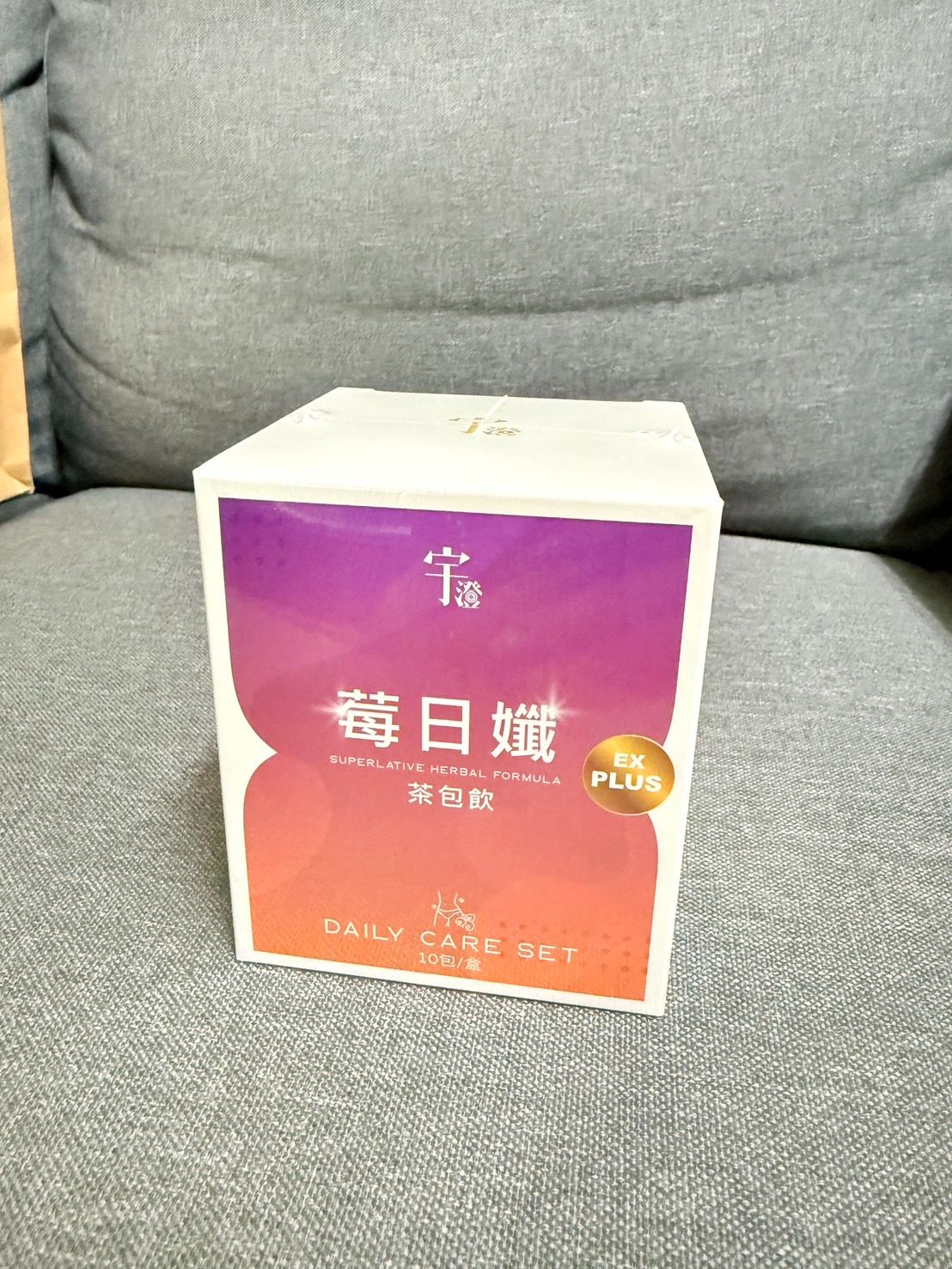 莓日孅
