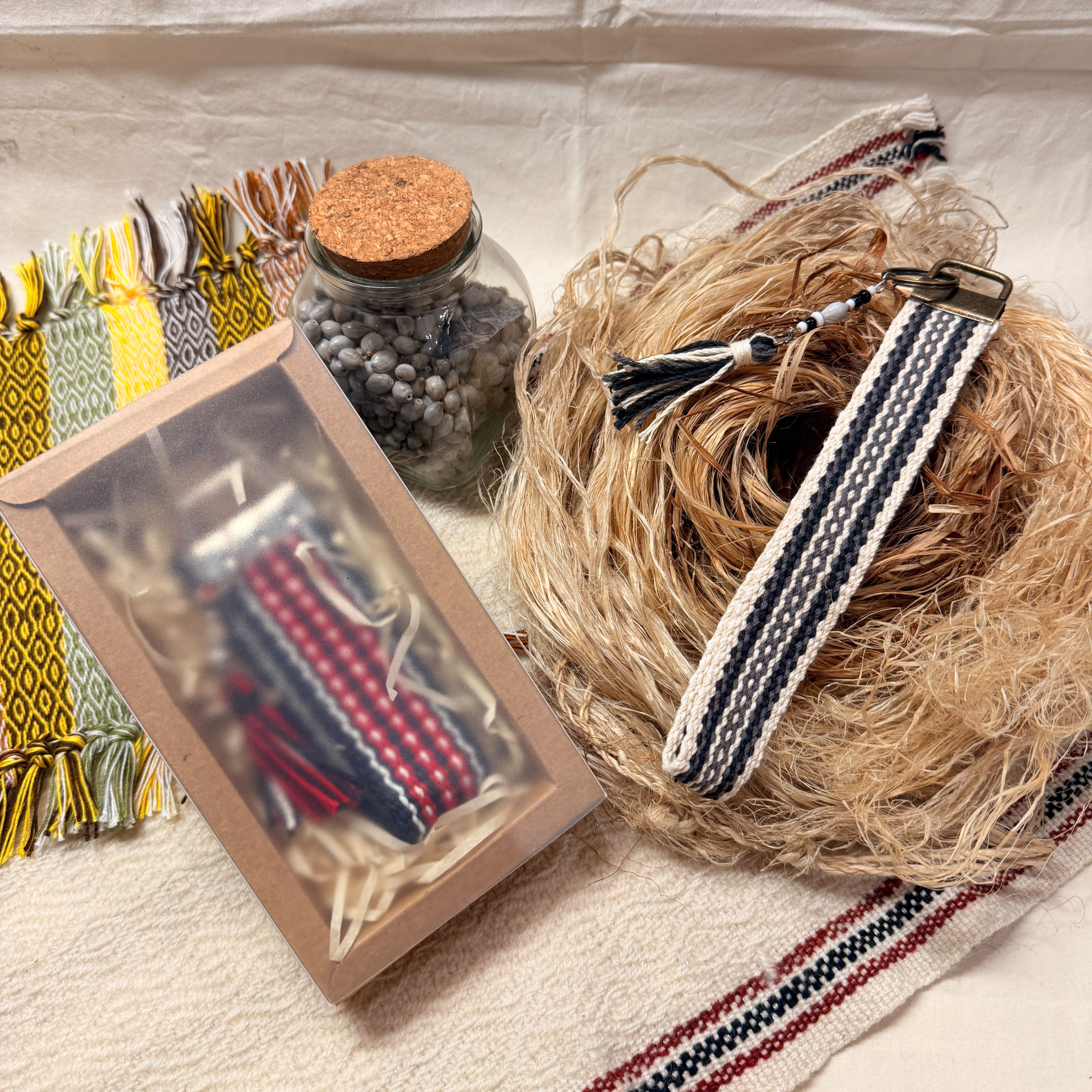 純手工織帶吊飾