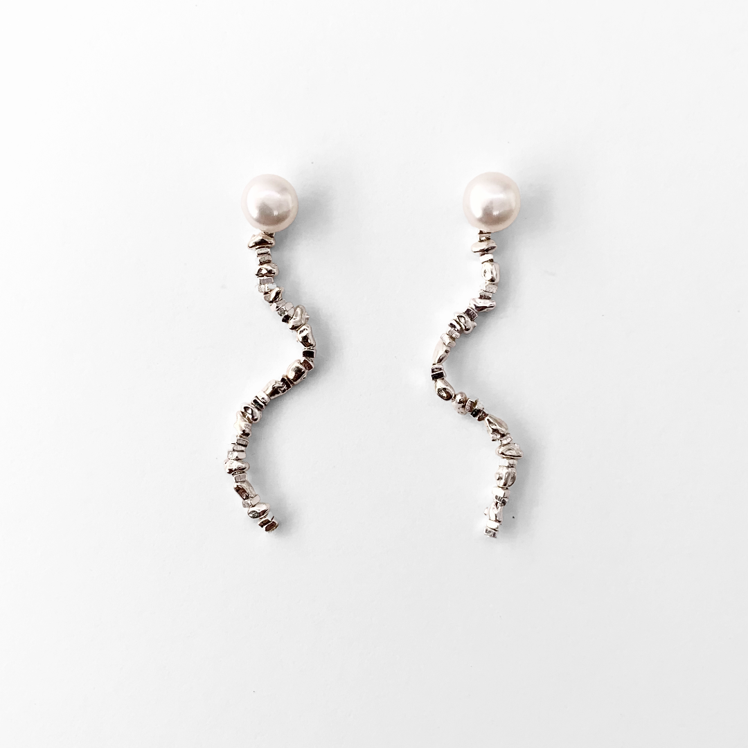 S-Curve Silver Pearl Earrings