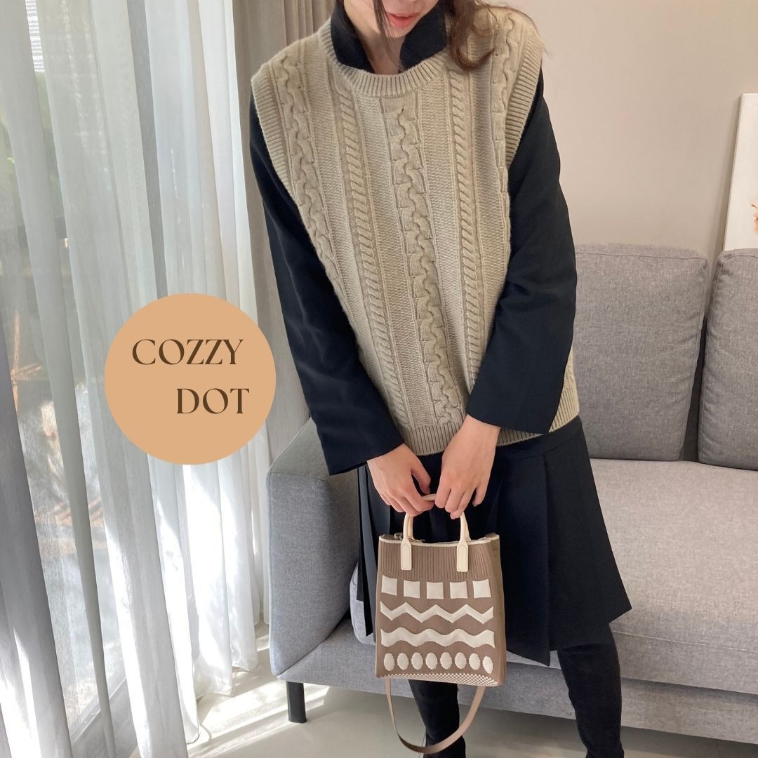 cozzy.dot｜正韓 實感浣熊毛麻花針織毛料背心-抹茶綠｜cozy vibes