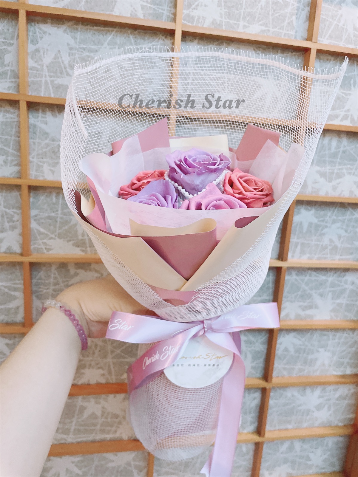 紫深粉風格6朵永生玫瑰花束/有贈品