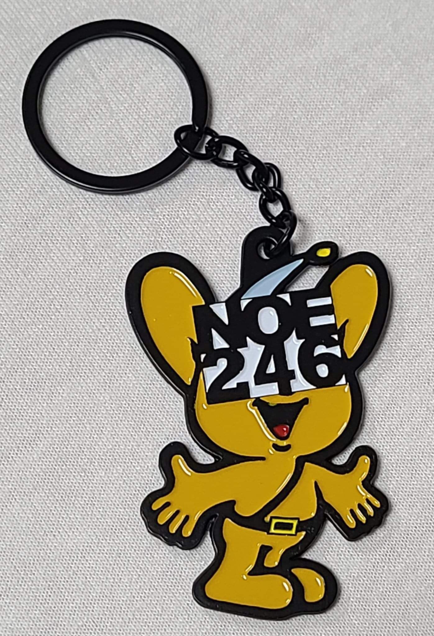 NOE246 Pipo Metal key chain