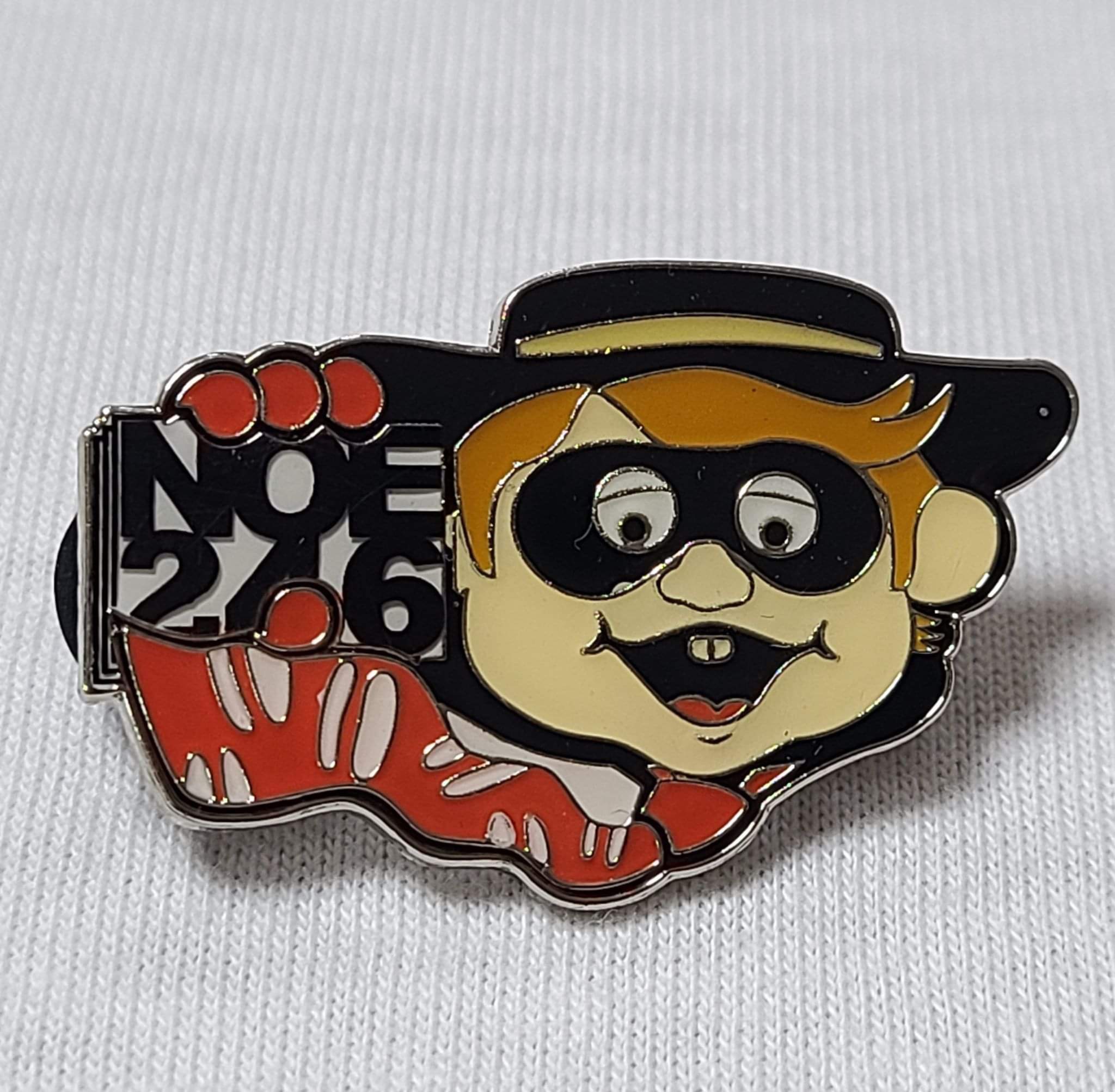 NOE246 漢堡神偷 Pin