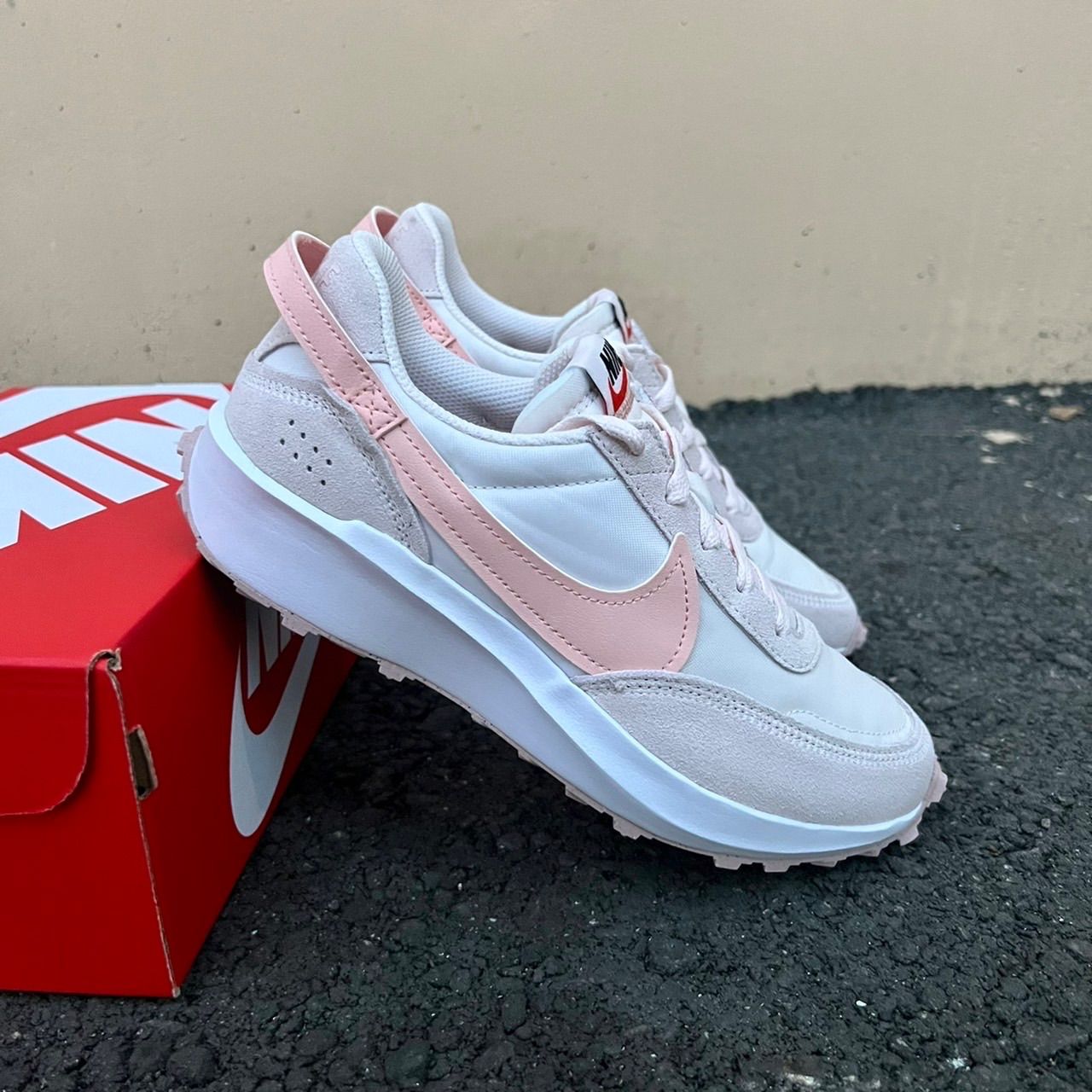 現貨🔥正版Nike Wmns Waffle Debut 奶茶粉 紅復古 女鞋 運動鞋