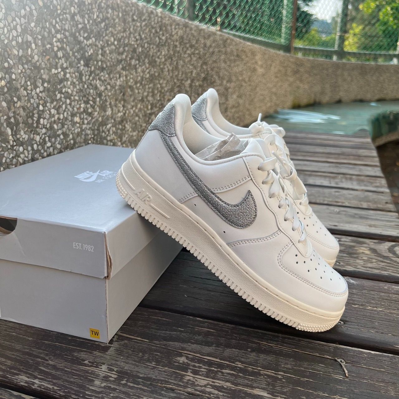 現貨🔥正版 AF1 白銀奶油