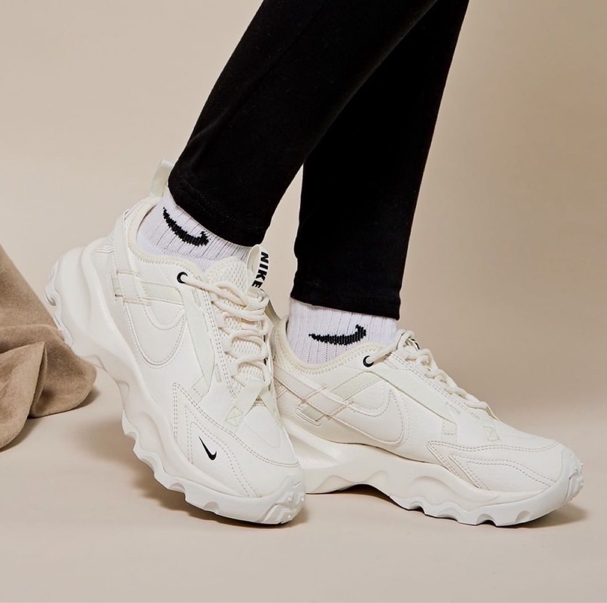 Nike TC 7900 奶油白 網紅仙女鞋