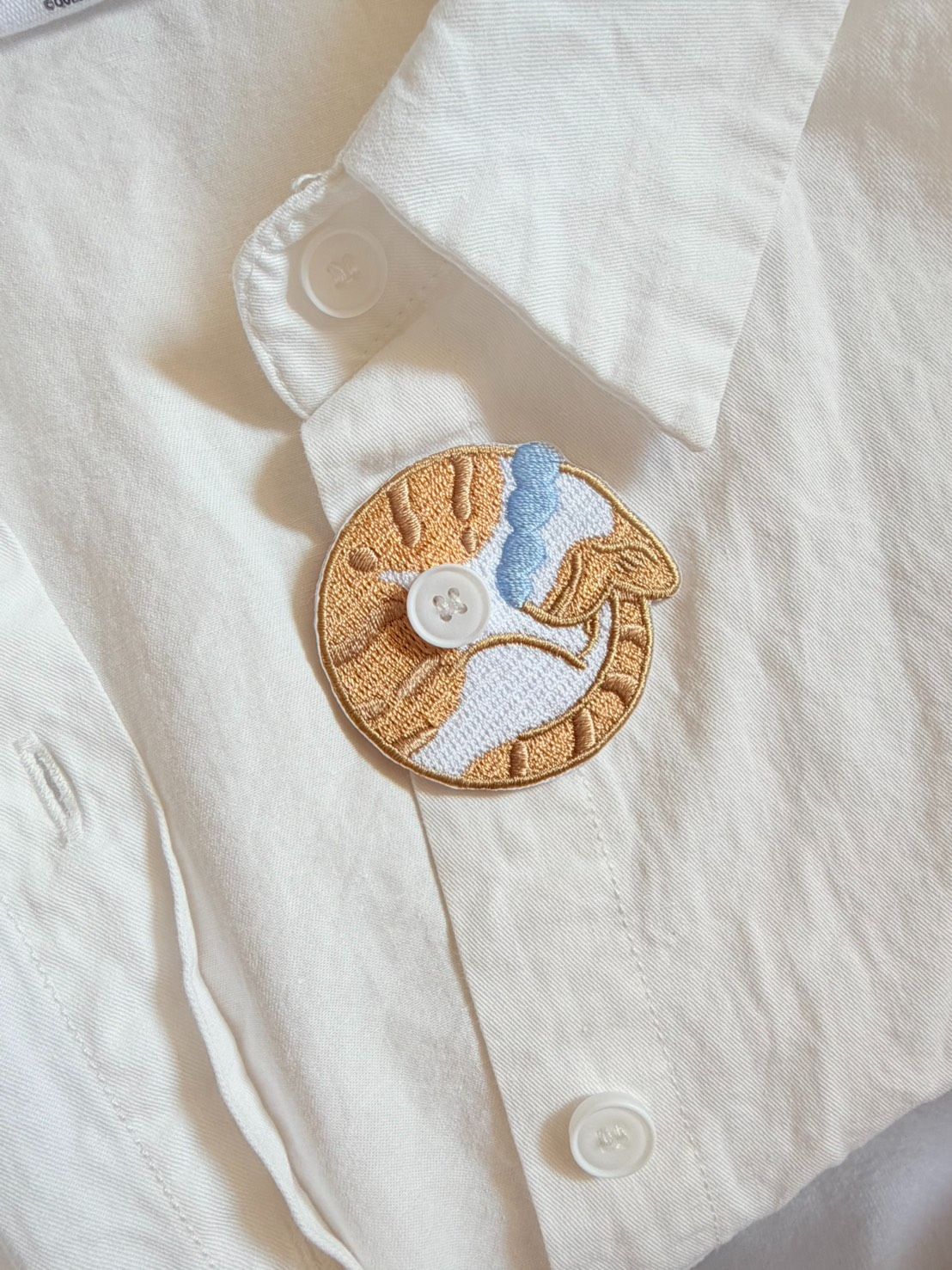 刺繡扣飾