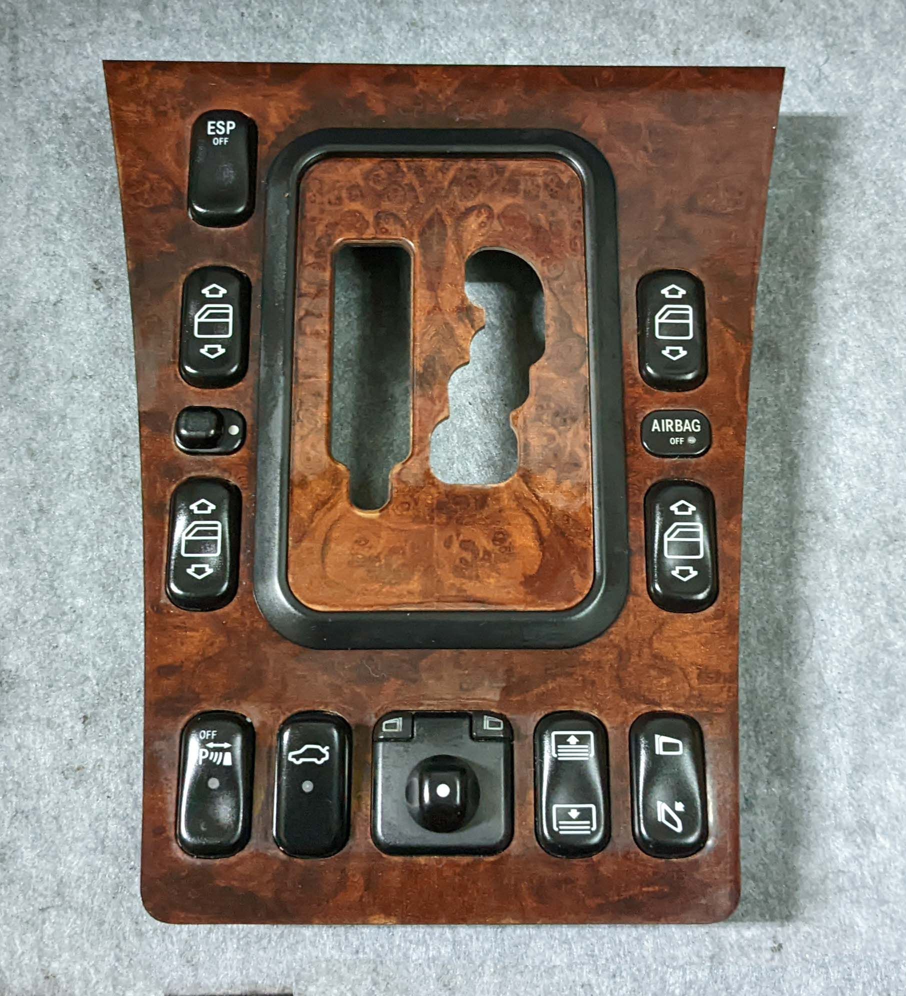 250404（金額為9999的物品請聯繫FB郵寄或自取）