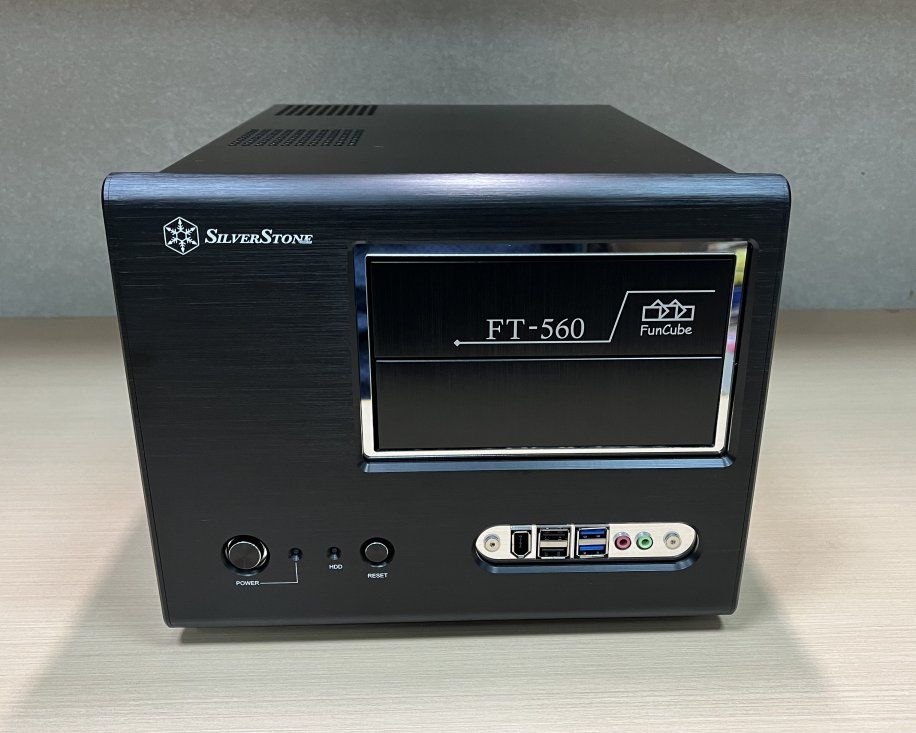 （宅配） SilverStone 銀欣 Sugo SG01B-F-USB3.0 MATX 機殼 鋁製面板 黑色