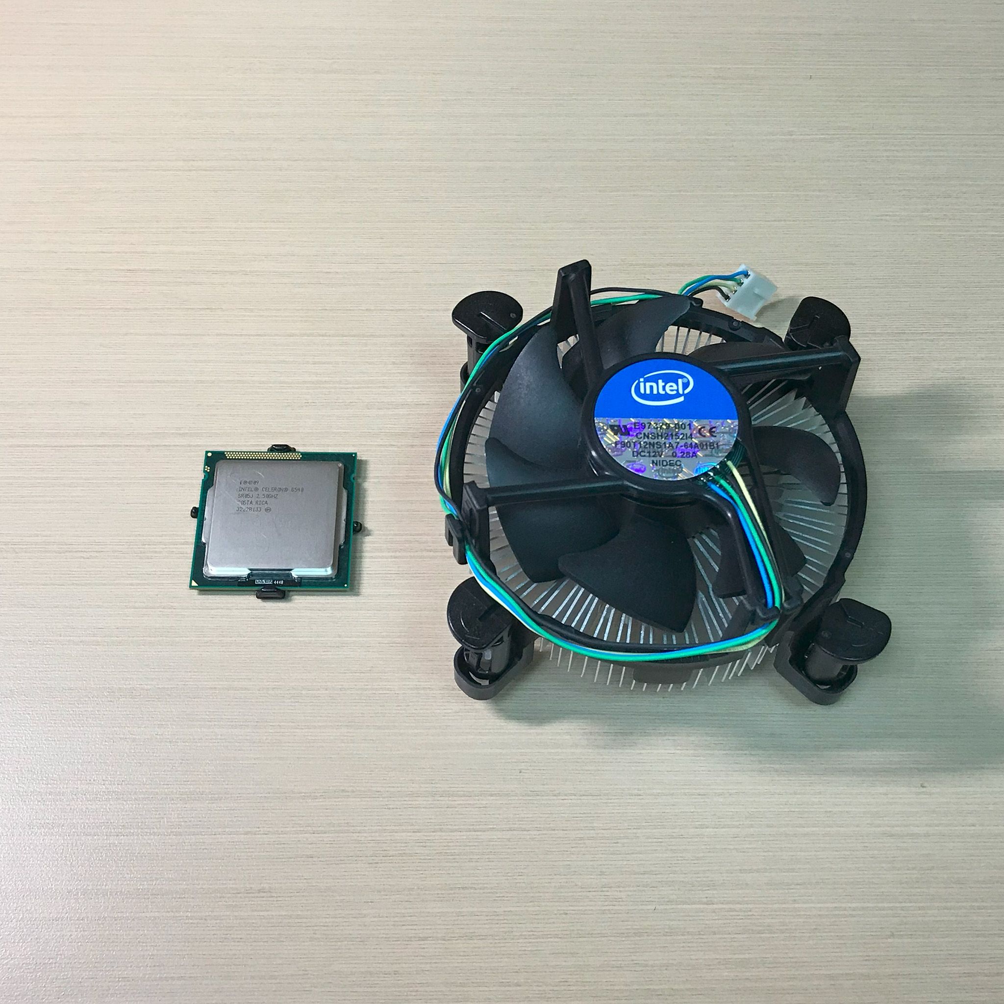 Intel Celeron G530 CPU 附原廠風扇 2.5GHz LGA 1155 雙核