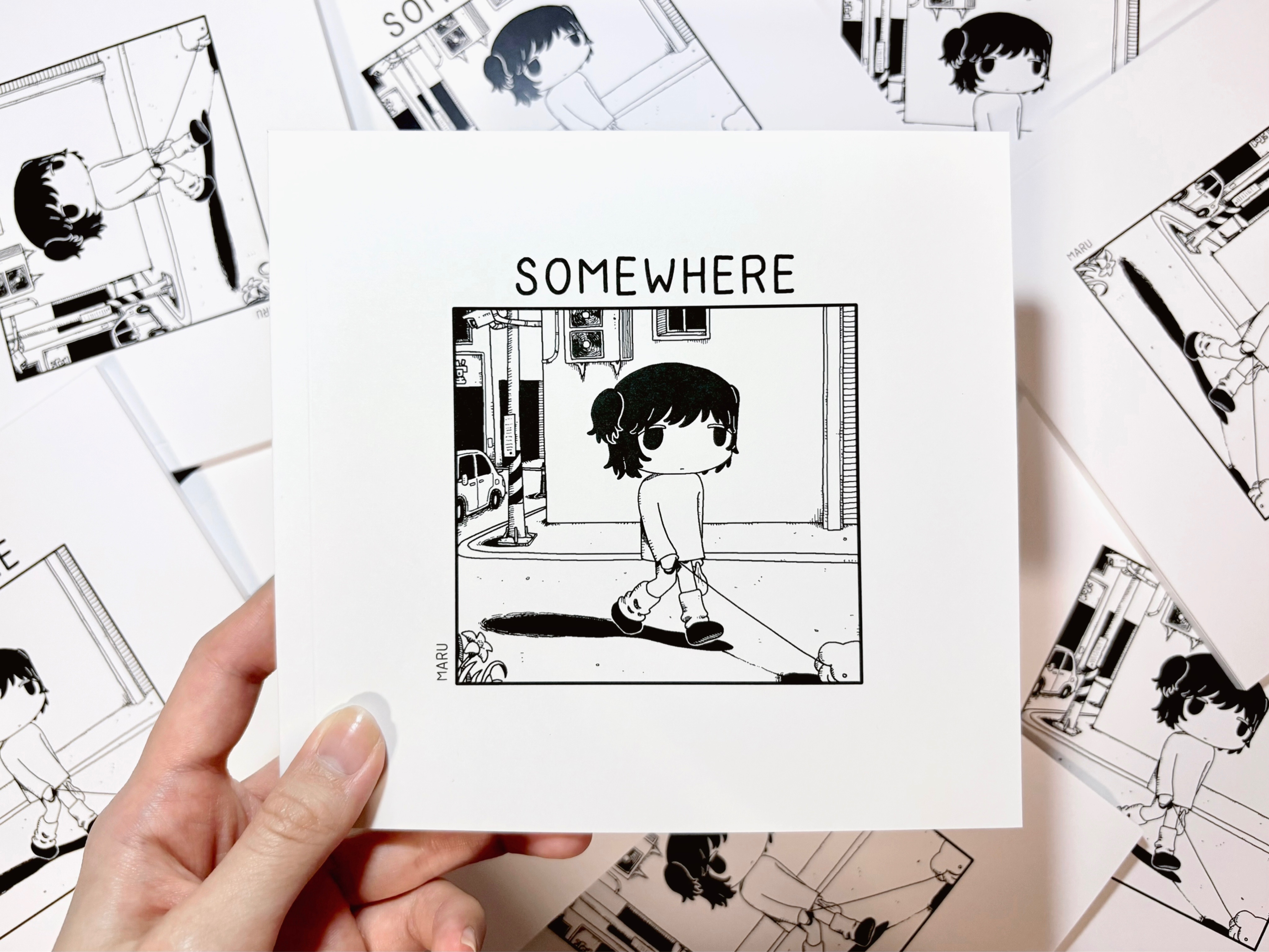 瑪魯｜《 SOMEWHERE 》34P黑白作品集