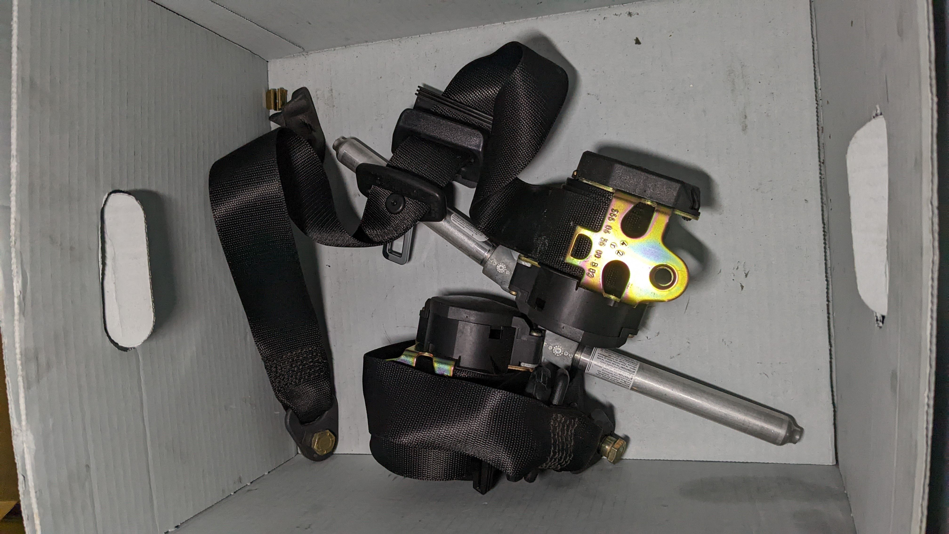 241111（金額為9999的物品請聯繫FB郵寄或自取）