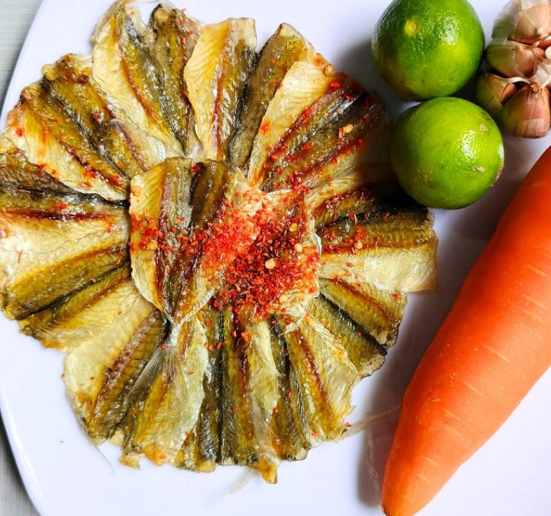 🐠竹夾魚乾（扇形排放）/新品上市/海味乾貨🔥料理用（非零食）🈵️每1公斤2包🈵️