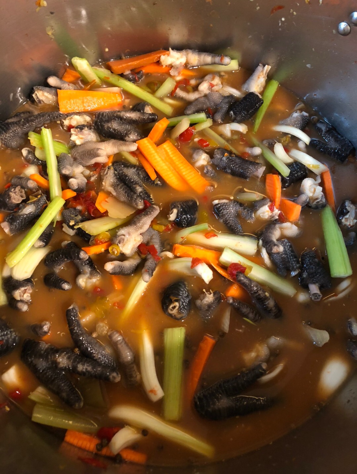 泡椒凤爪（土鸡爪）需定制、冷冻店到店