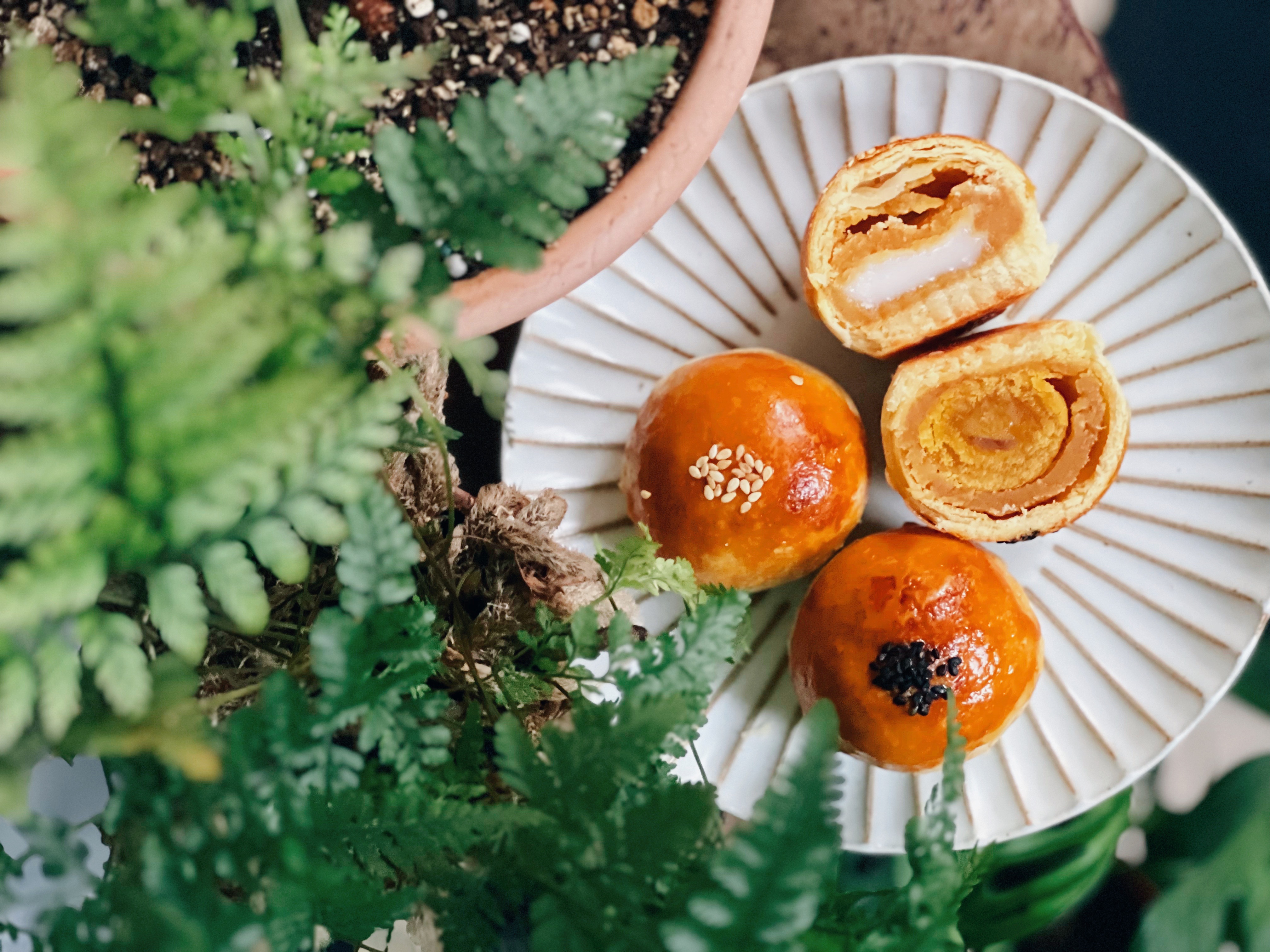 金沙奶皇蛋黃酥、麻糬酥