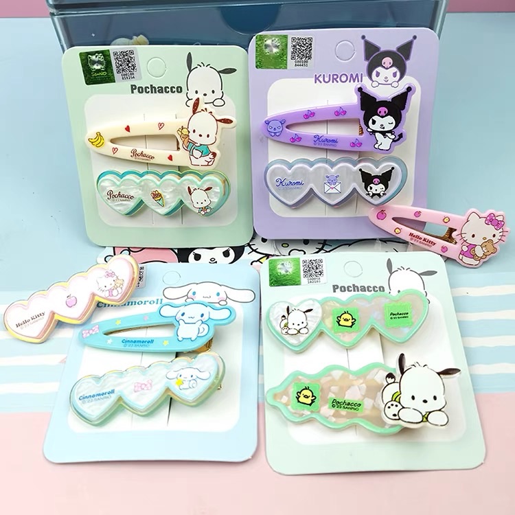 （台灣現貨❤24H內秒發）┃正版三麗鷗限定款愛心髮夾兩入組