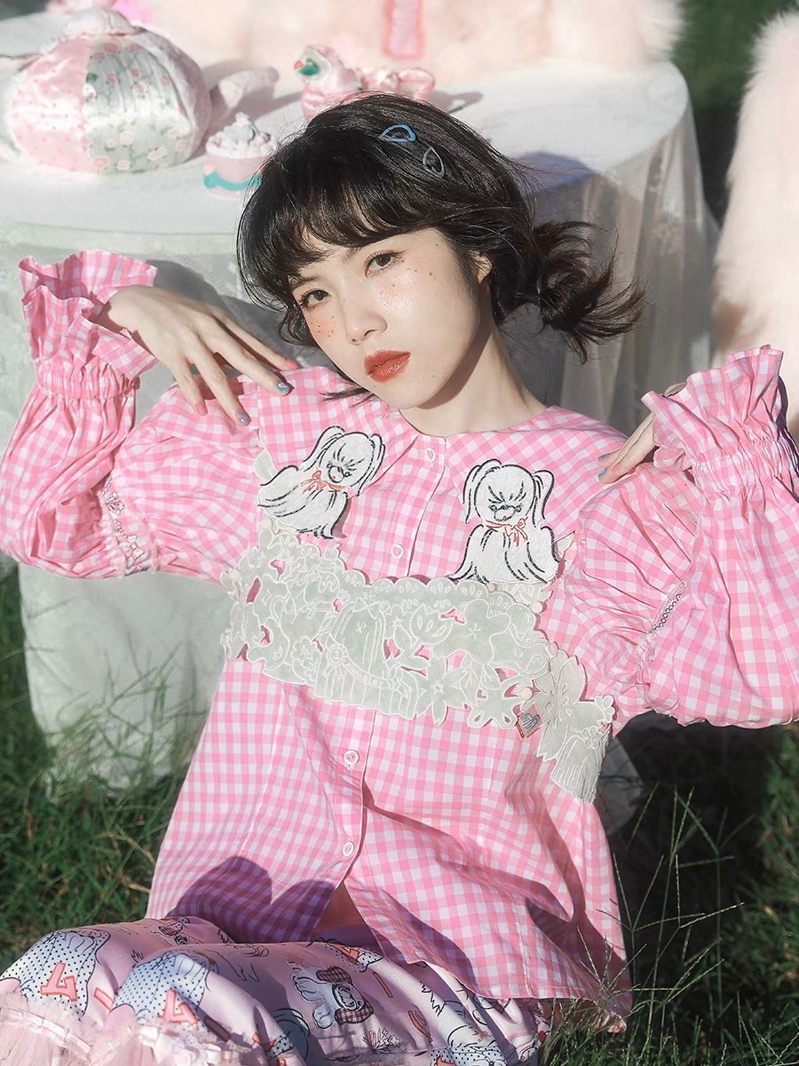 Meugler 長毛小狗刺繡泡泡袖刺繡宮廷粉色襯衫