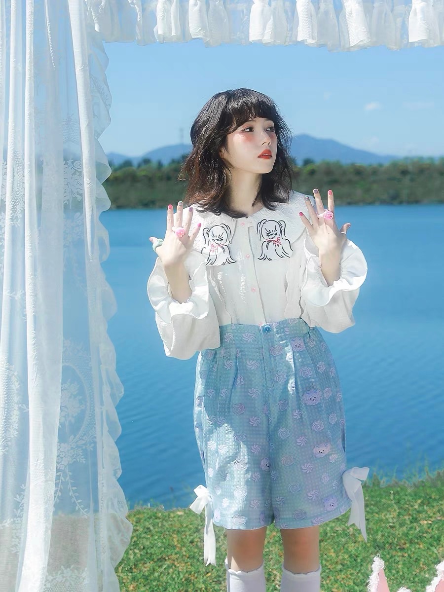 Meugler 長毛小狗刺繡泡泡袖刺繡宮廷白色襯衫