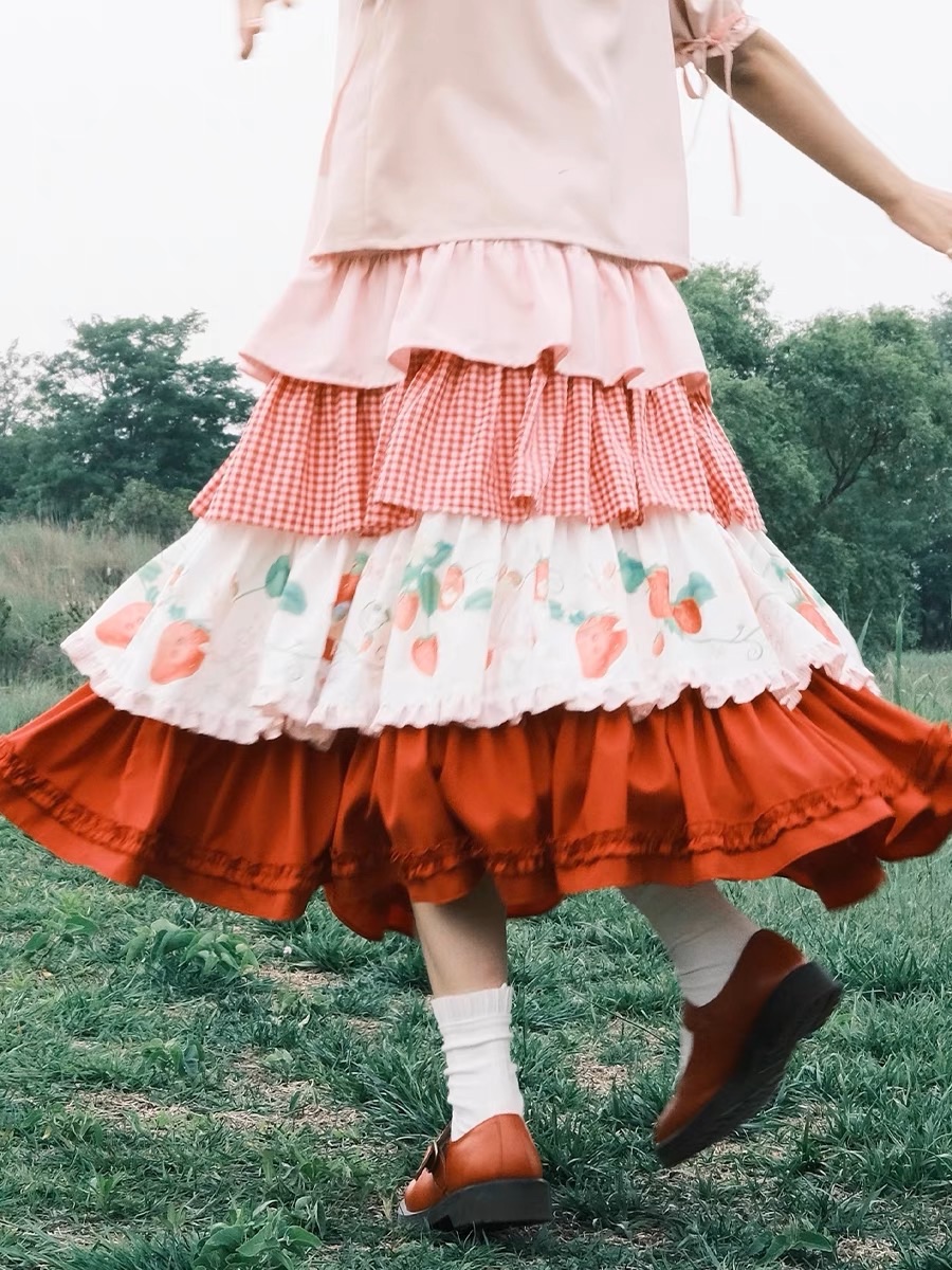 Meugler 草莓開襟多層拼接洛麗塔蛋糕半裙