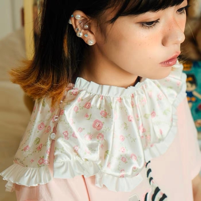 Meugler 復古玩具館 少女感光澤假領子