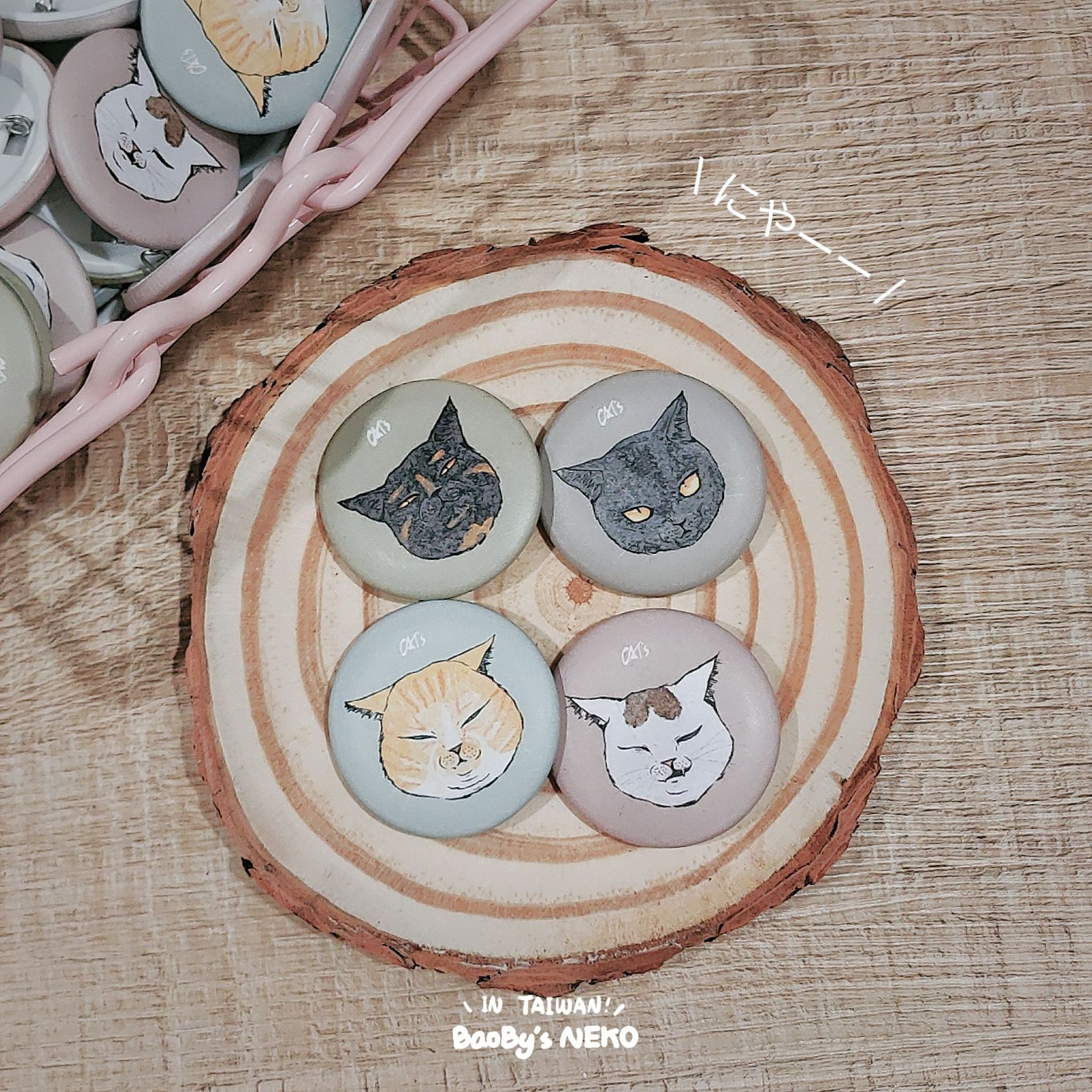 MIT 森七七貓咪 別針 /BaoBy’s NEKO/原創單品 貓奴 貓星人 裝飾 徽章 勳章 胸章 飾品 小廢物