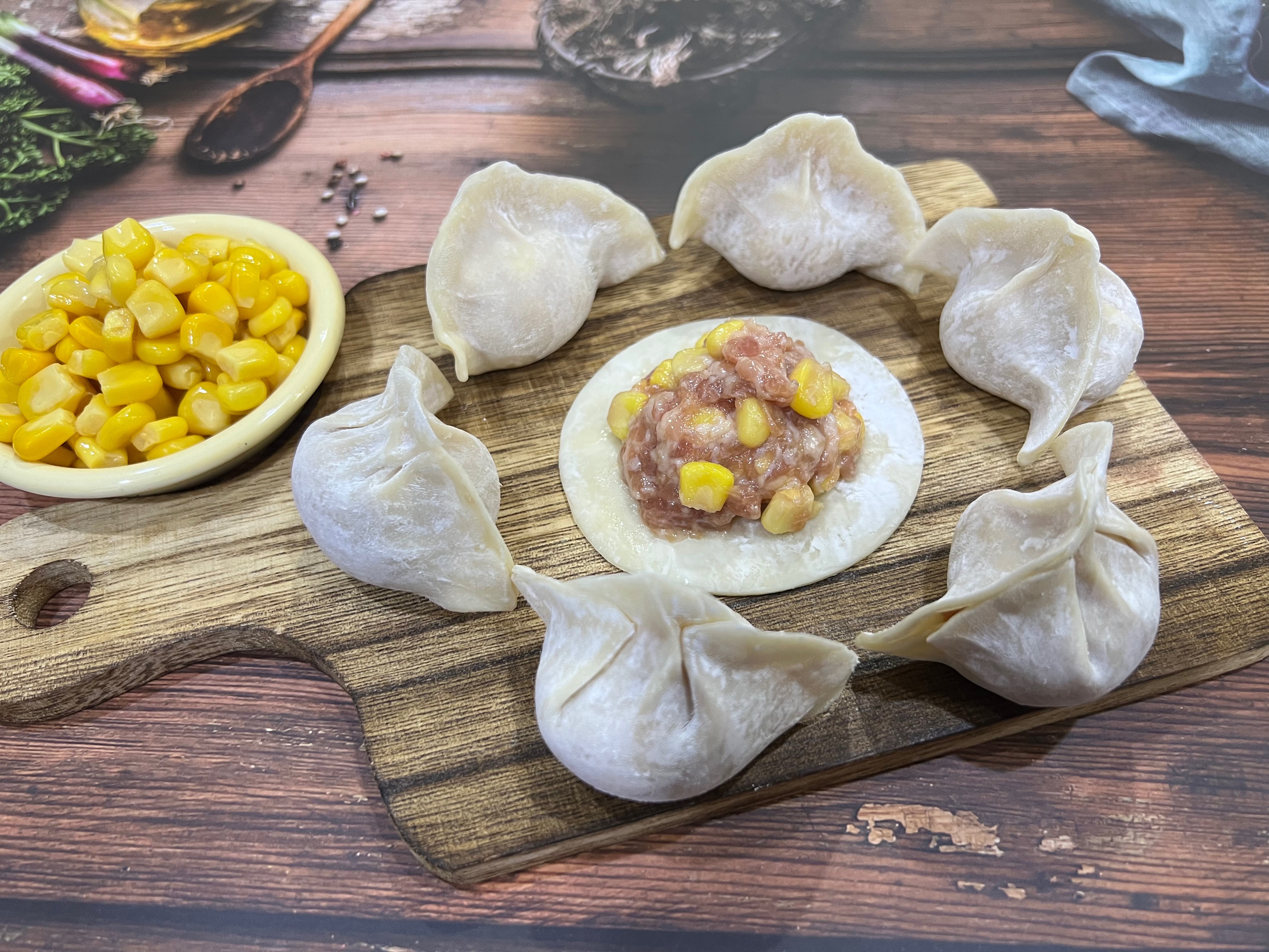 吃餃嬌｜手工玉米鮮肉水餃