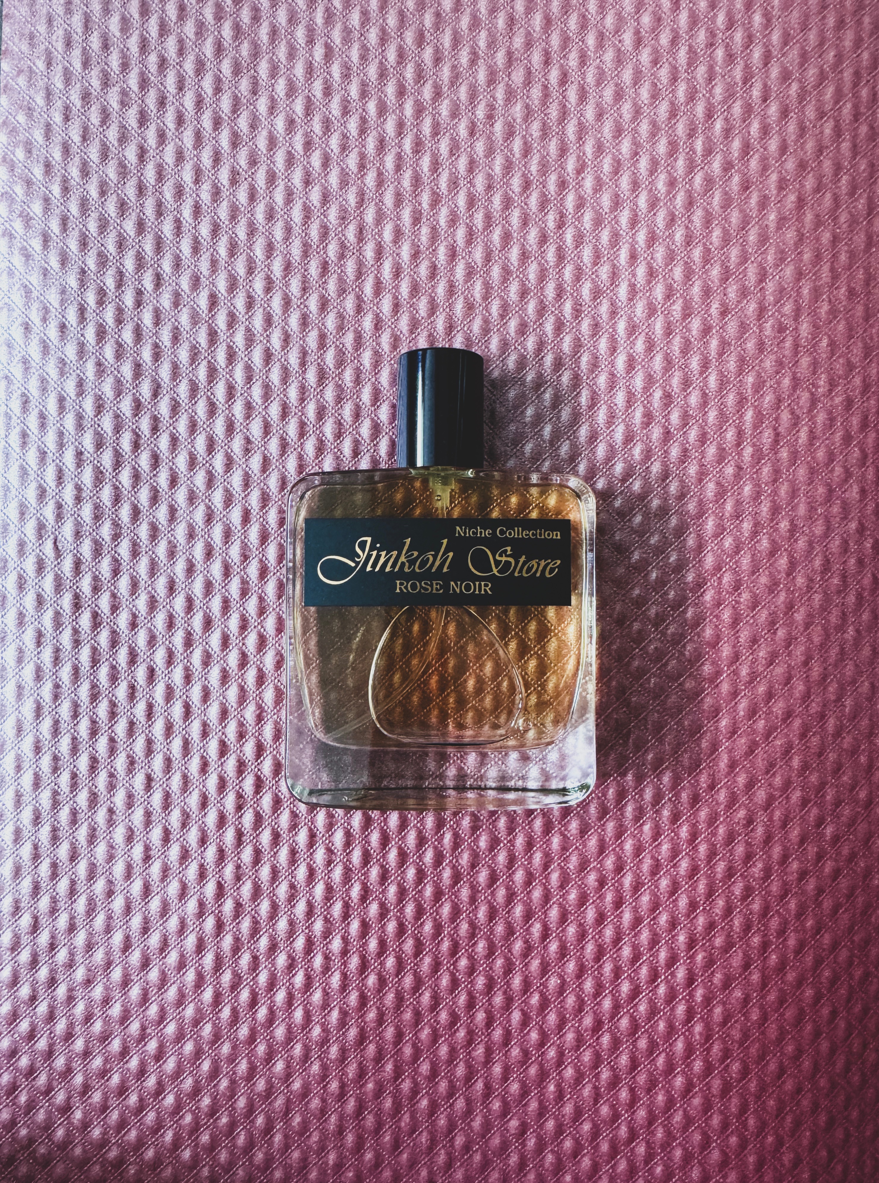 Rose Noir 玫瑰夜語