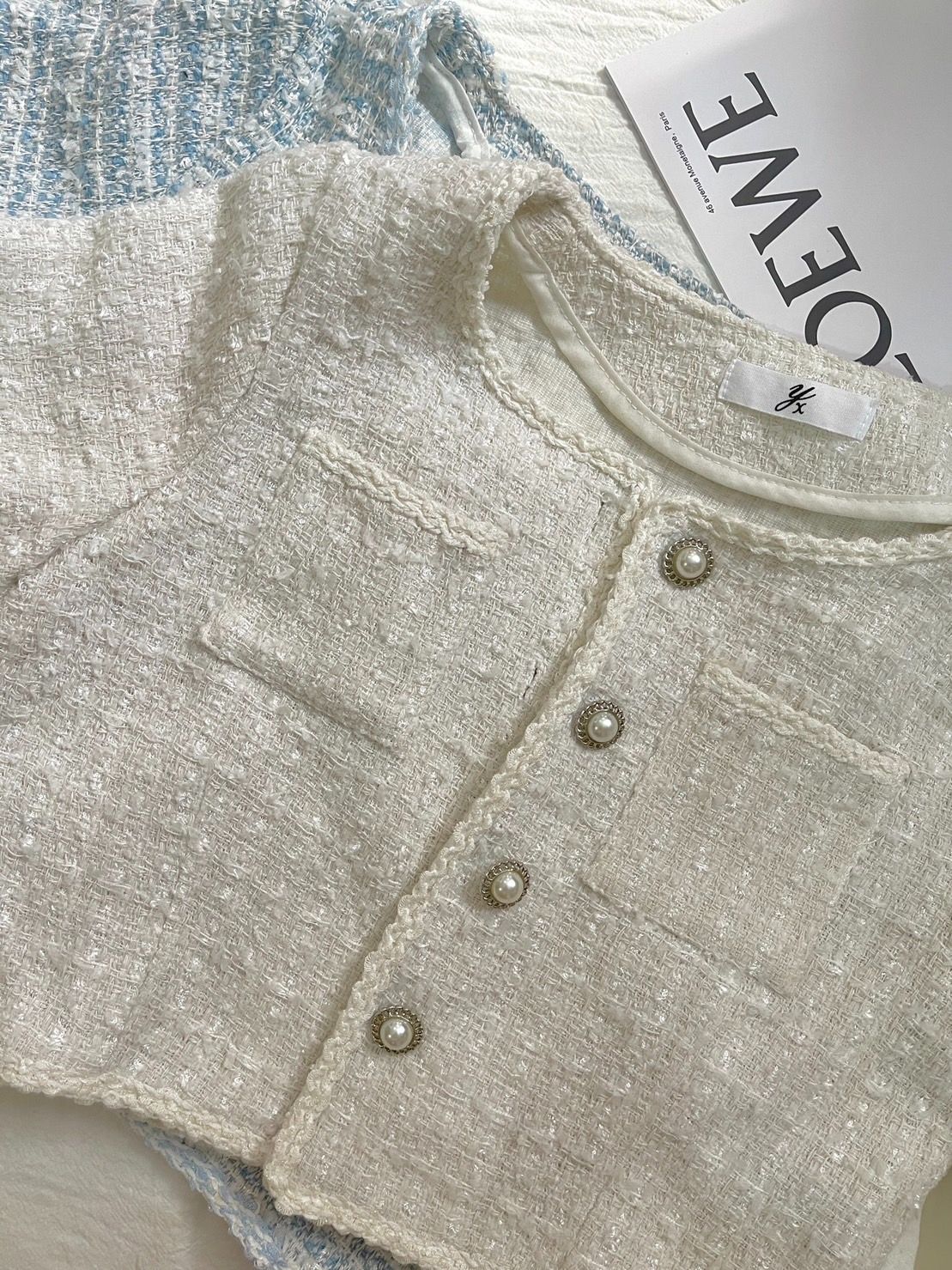 𝓬𝓱𝓮𝓷’𝓼♡歐膩珍珠釦小香風短款上衣