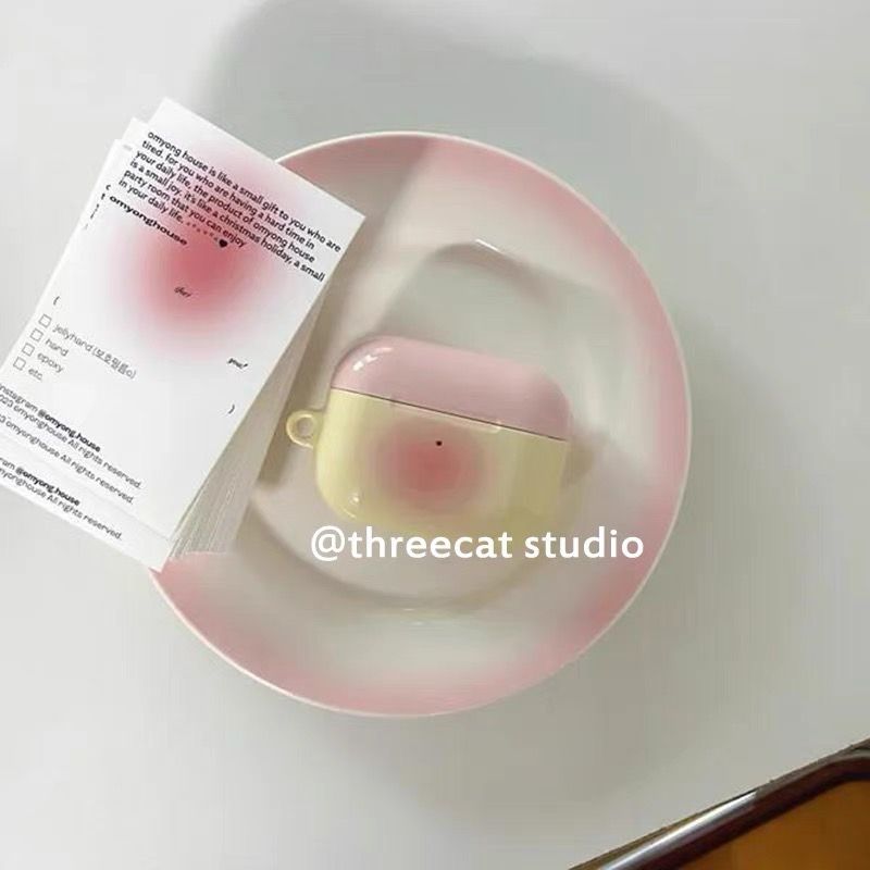 𝐓𝐡𝐫𝐞𝐞 𝐂𝐚𝐭 𝐒𝐭𝐮𝐝𝐢𝐨꒰粉色暈點꒱ AirPods耳機殼