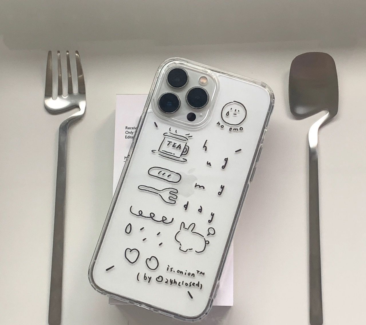 𝐂𝐥𝐨𝐬𝐞𝐝 𝐚𝐥𝐥 𝐝𝐚𝐲꒰流淚笨蛋꒱iPHONE手機殼