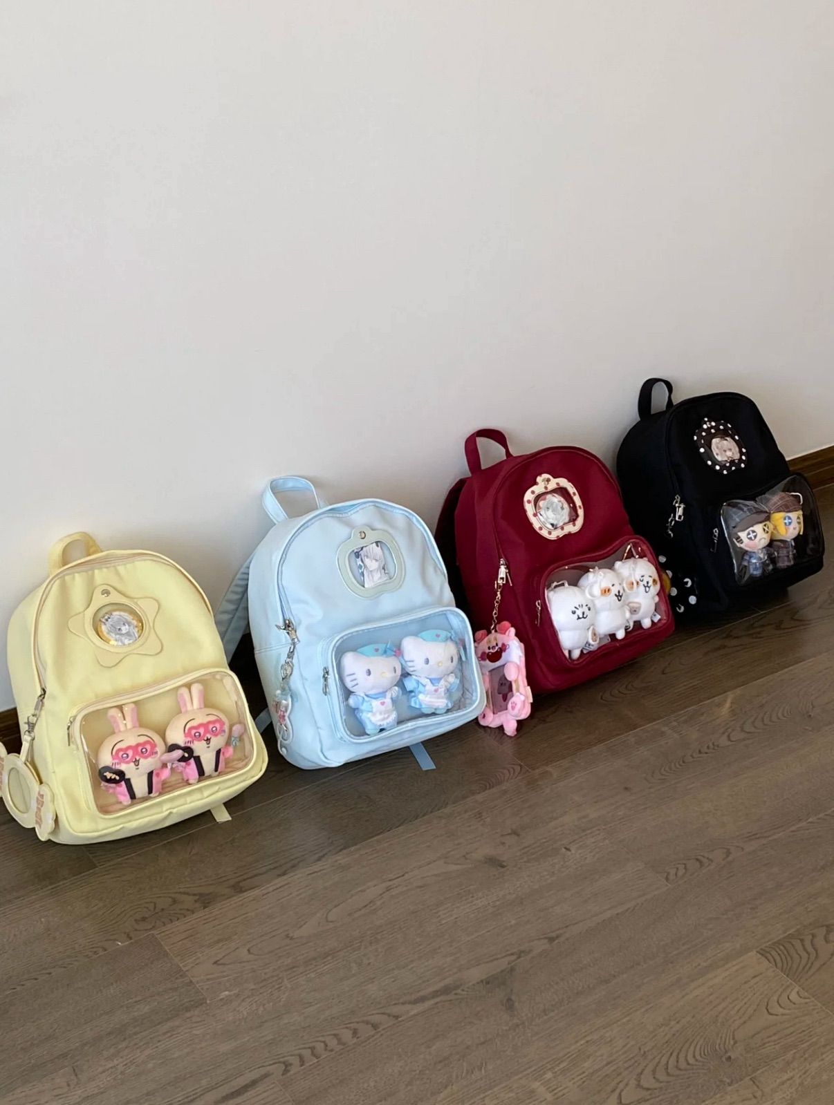 （4 colors）✨【泡泡樂園】- 造型徽章保護套吧唧痛包娃包後背包（點擊下滑看尺寸）