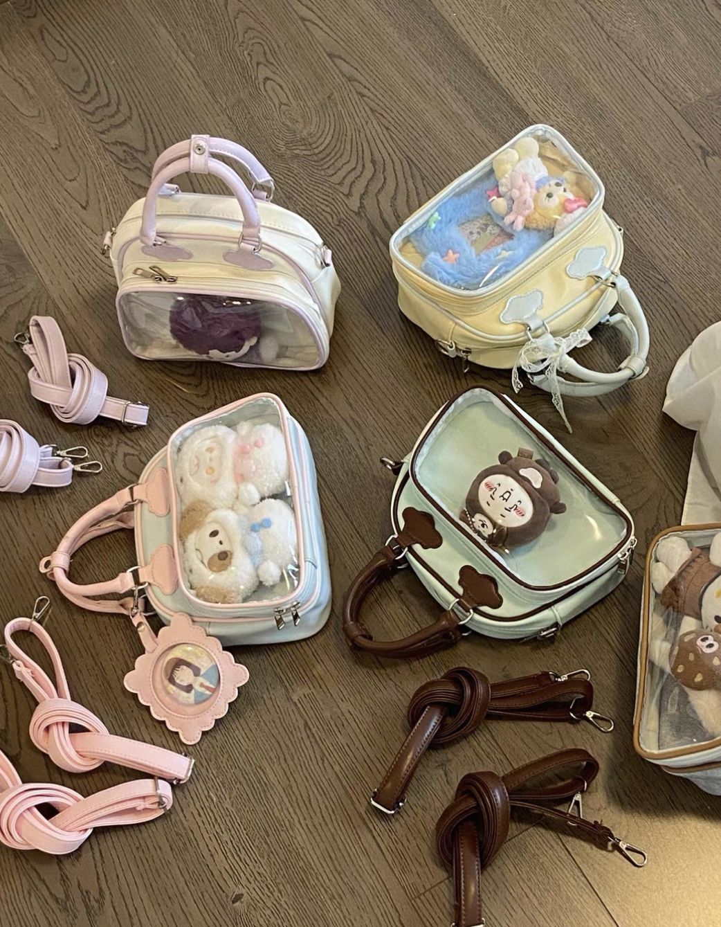 （7 colors）✨【牛仔很忙】- 10cm娃💖純慾感一包多背痛包（點擊下滑看尺寸）