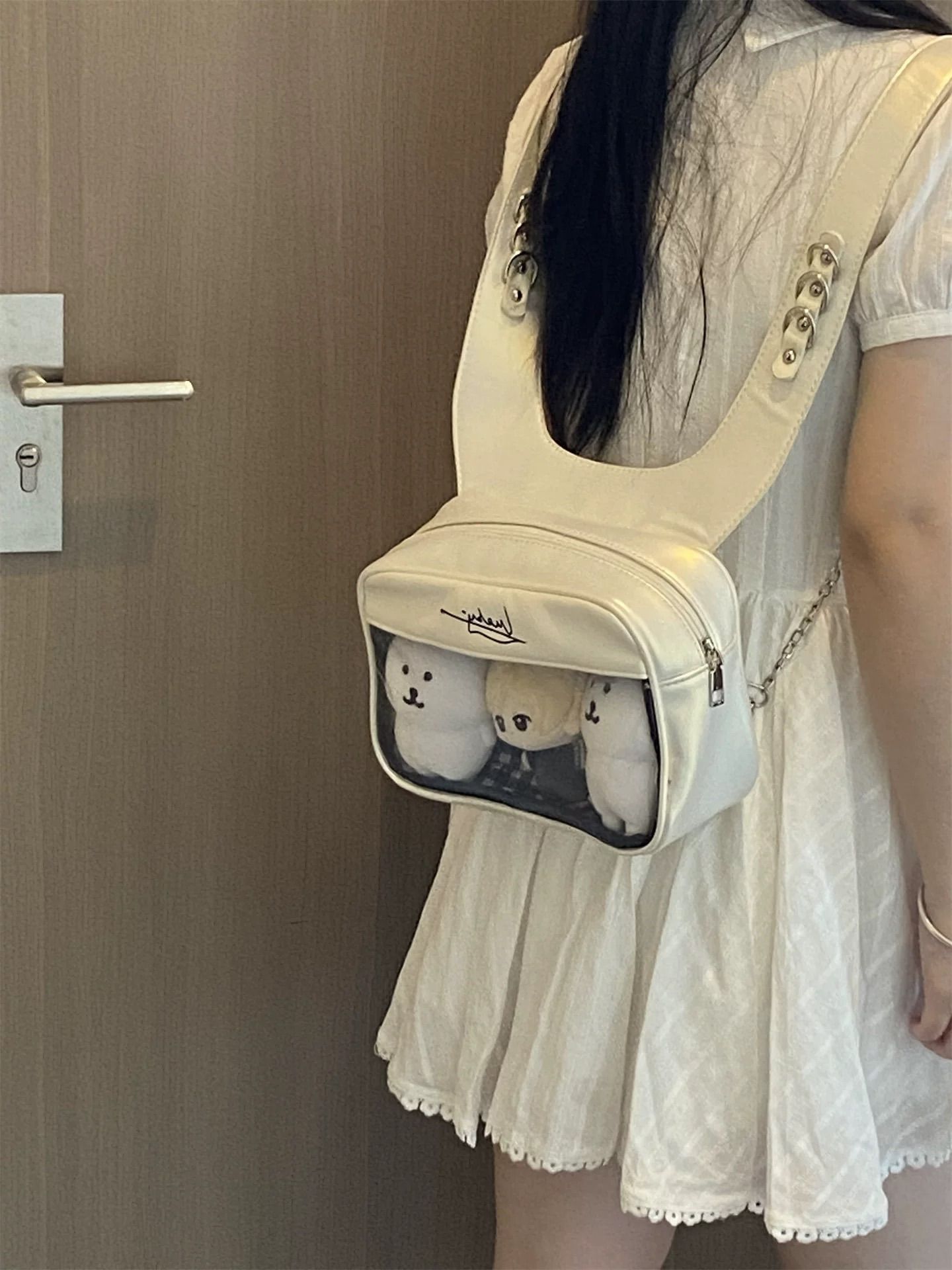 🌸【微光春日】✨-10cm娃包 字母刺繡 珠光感內置痛包 鍊條後背包