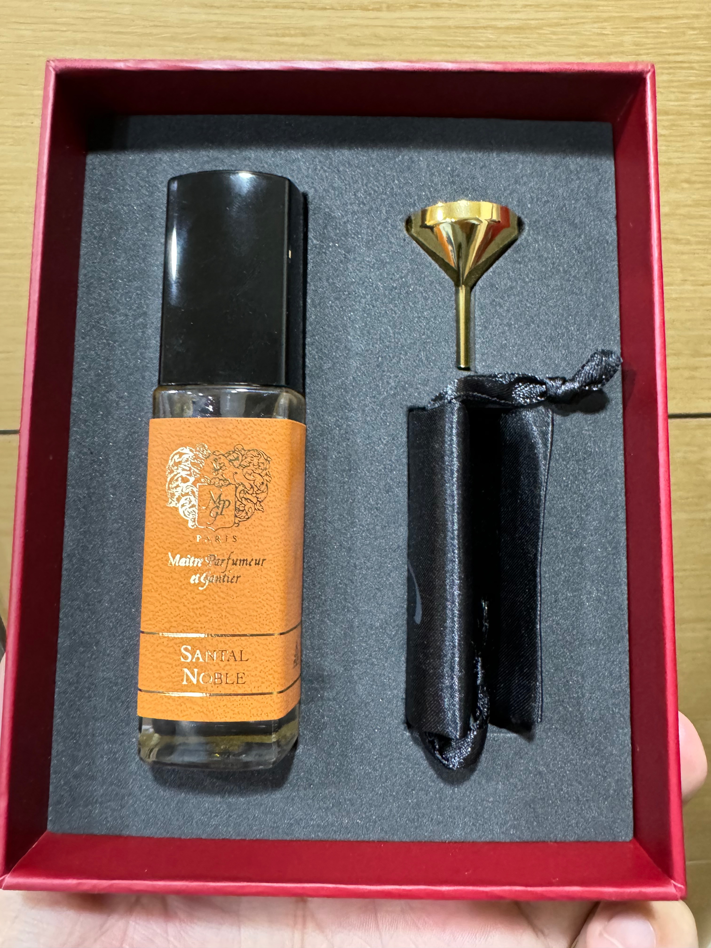 2. Maitre Parfumeur et Gantier Santal Noble 幽山雅檀 30ml