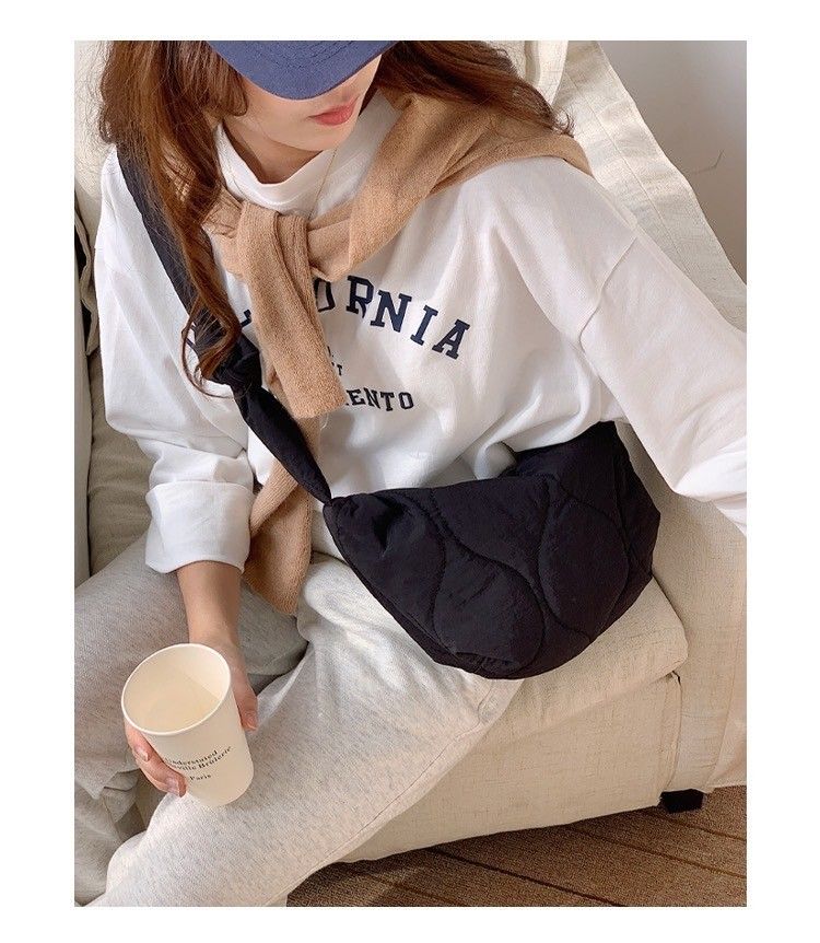 🌟現貨🌟波羅麵包-率性尼龍百搭斜背包 4color