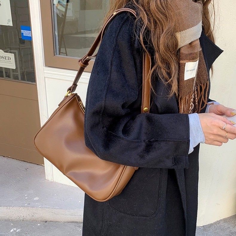 🌟現貨🌟法式麵包-休閒百搭腋下包 單肩包 2color