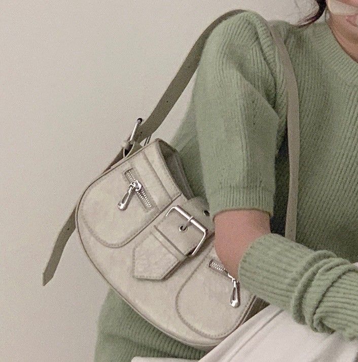 🌟現貨🌟酷妹天花板-復古時尚法棍包 4color