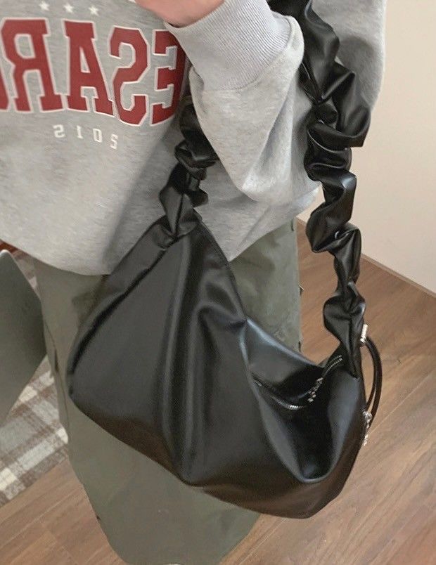 🌟現貨🌟白晝之夜-皮質休閒大容量腋下斜背包5color