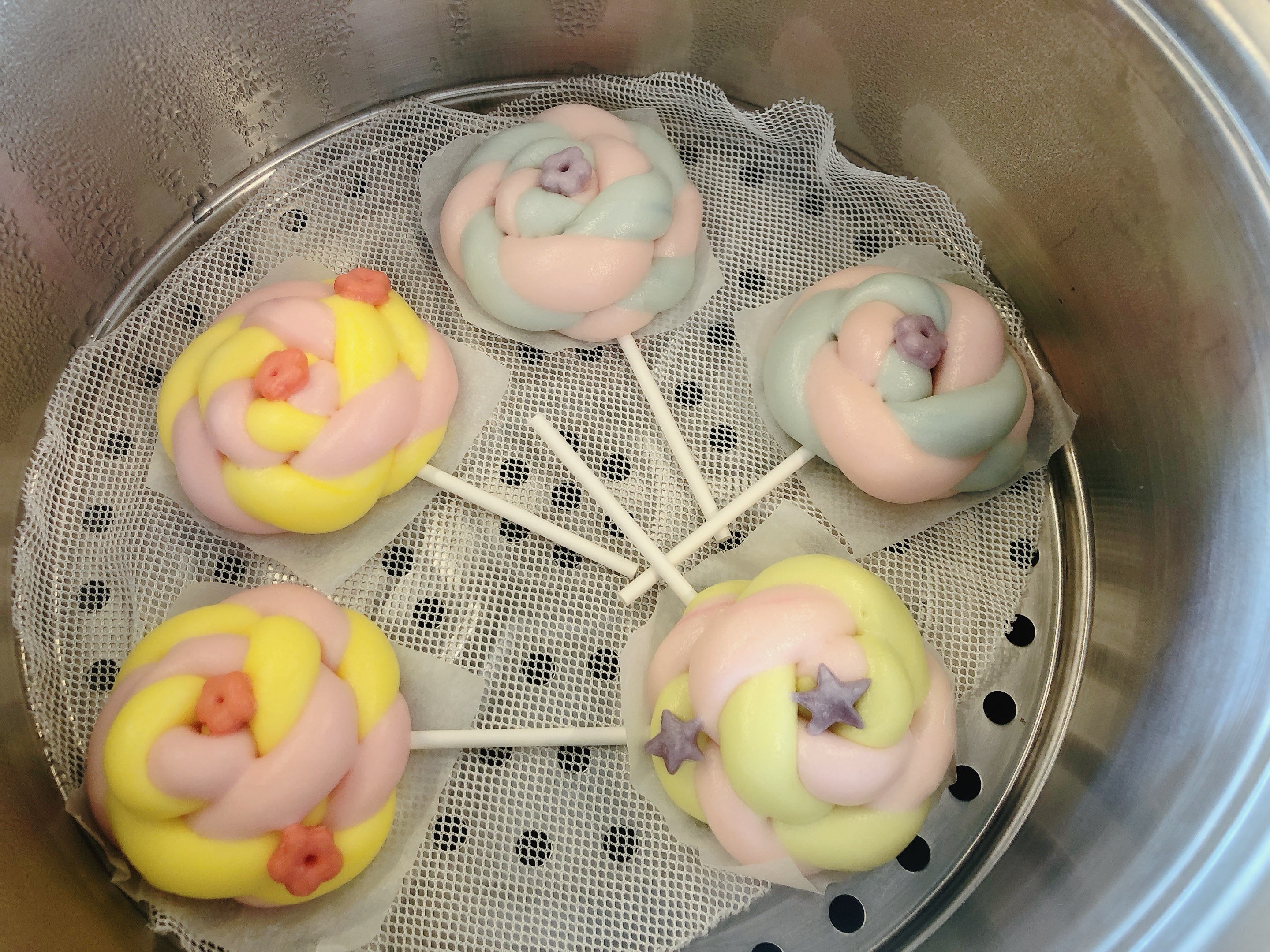 鮮奶饅頭-雙色棒棒糖🍭