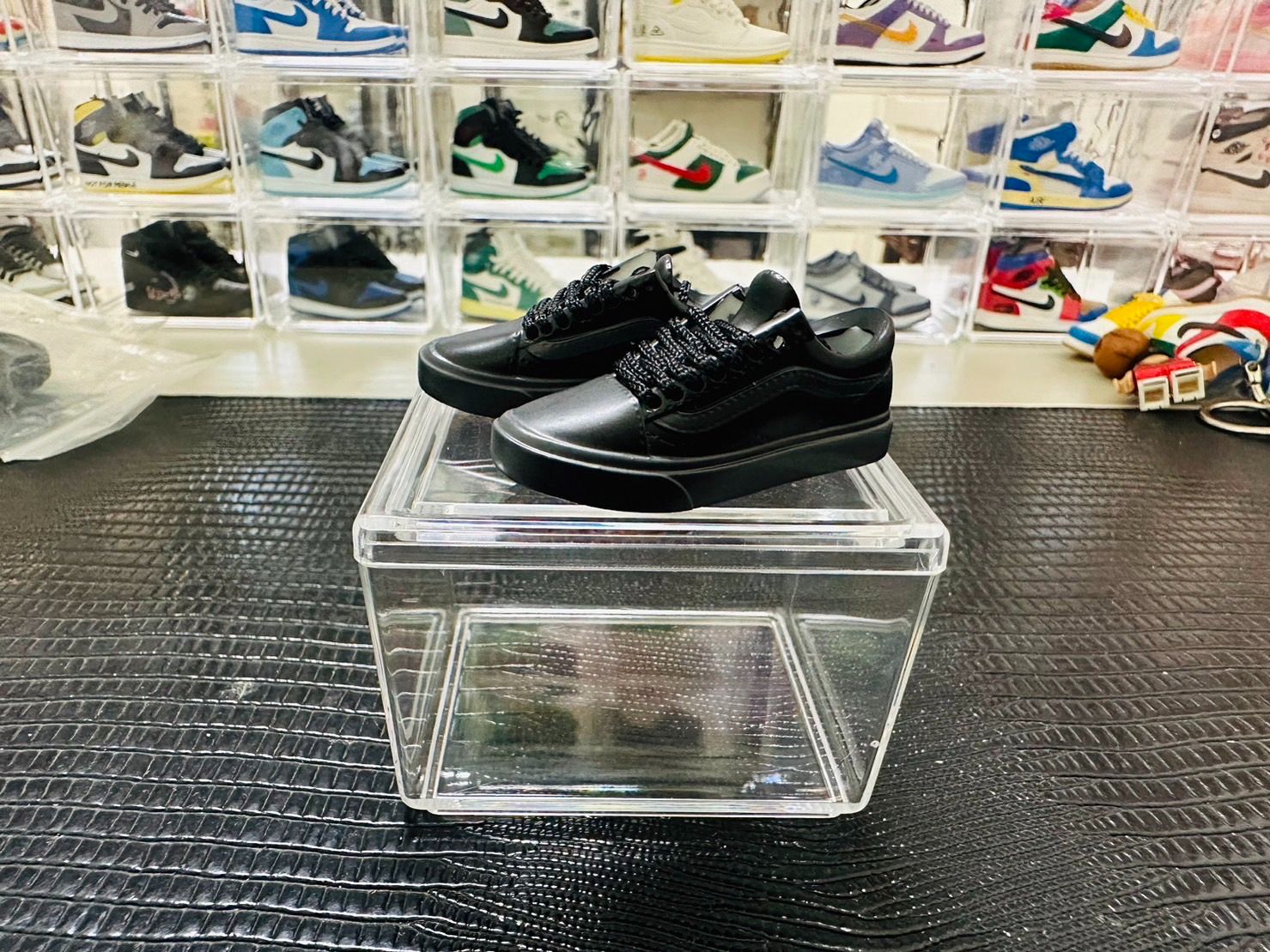 vans 全黑